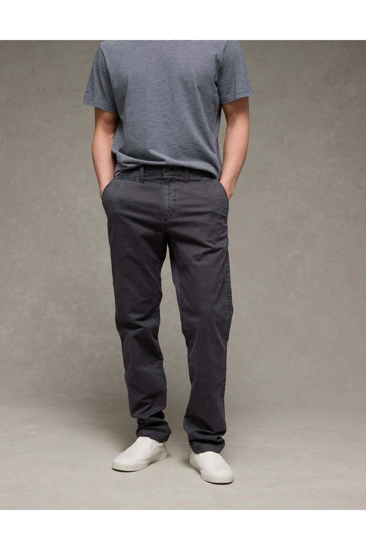 American Eagle AE Flex Original Straight Lived-In Khaki Pant