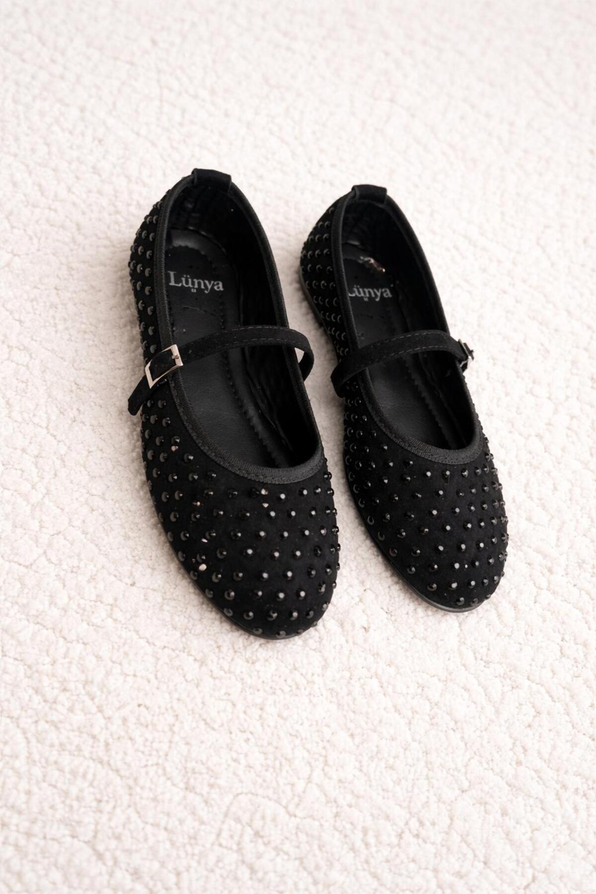 lünya shoes Taşlı Lastikli Toka Detaylı Kadın Günlük Siyah Babet