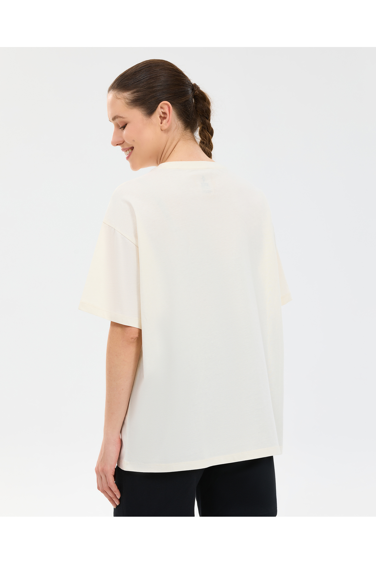 SKECHERS W Oversize Fit Graphic T-Shirt Kadın Beyaz Tshirt S2610063-3855 görsel 3
