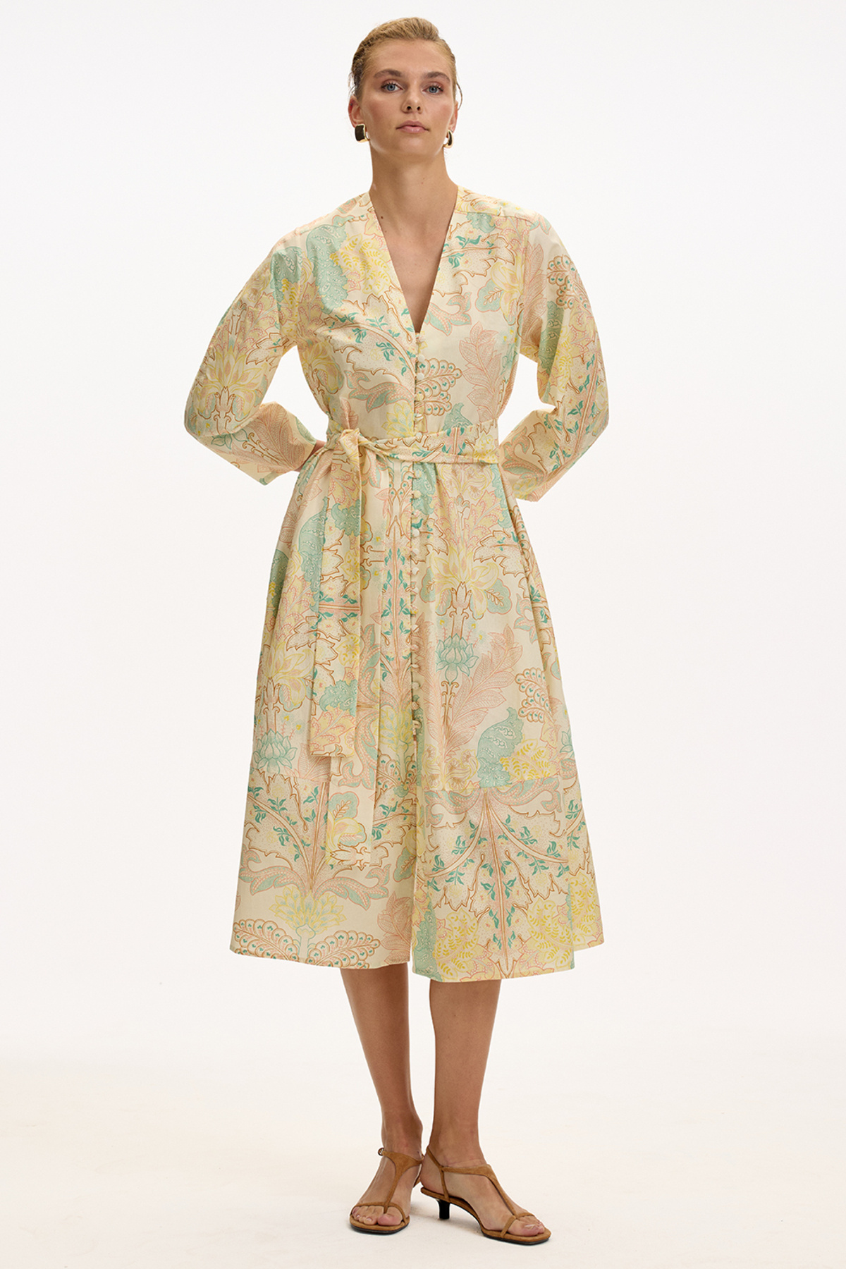 Exquise V-Neck Long Sleeve Buttoned Belted Regular Midi Dress