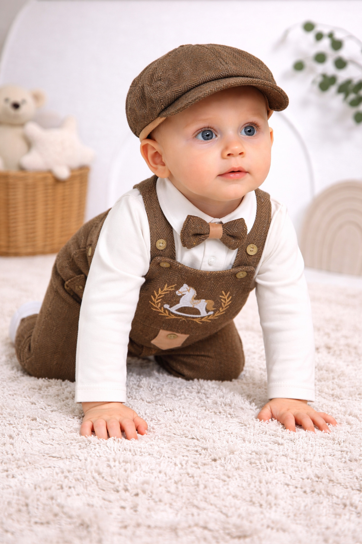 Momivi Kids Erkek Bebek At Nakışlı Jile Tulum ve Gömlek Takımı Papyonlu ve Şapkalı 4'lü Set fotoğrafı 3 (önizleme)