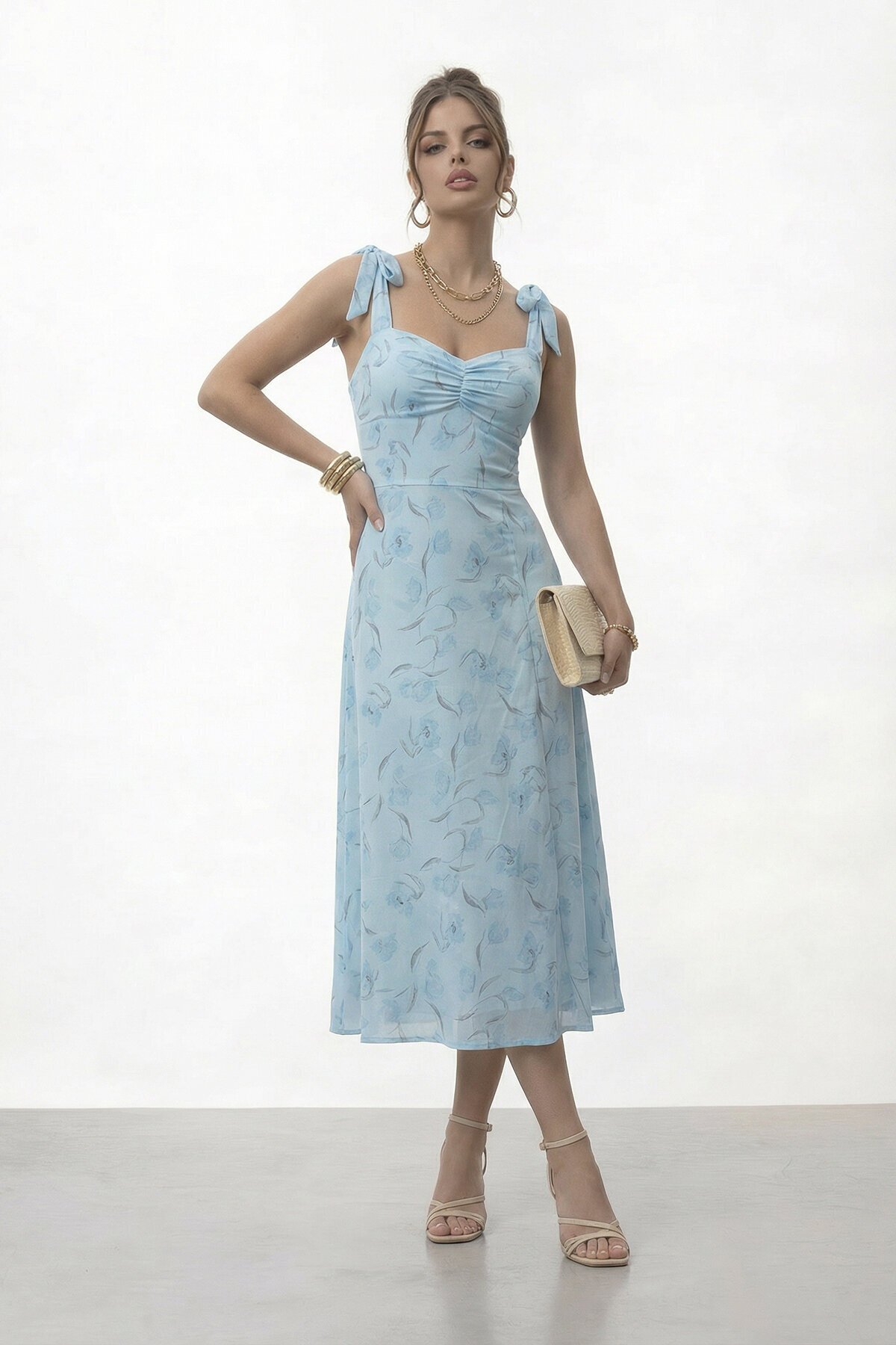 VAGGON  Askılı Omuzdan Bağlamalı Büzgülü Çiçek Desenli Midi Elbise - Görsel 2