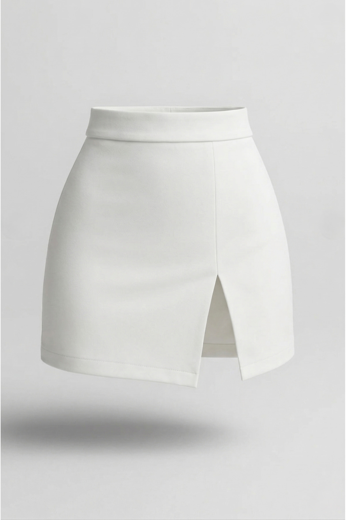 SLAW REZZ  Beyaz önü yırtmaçlı kadın şort etek