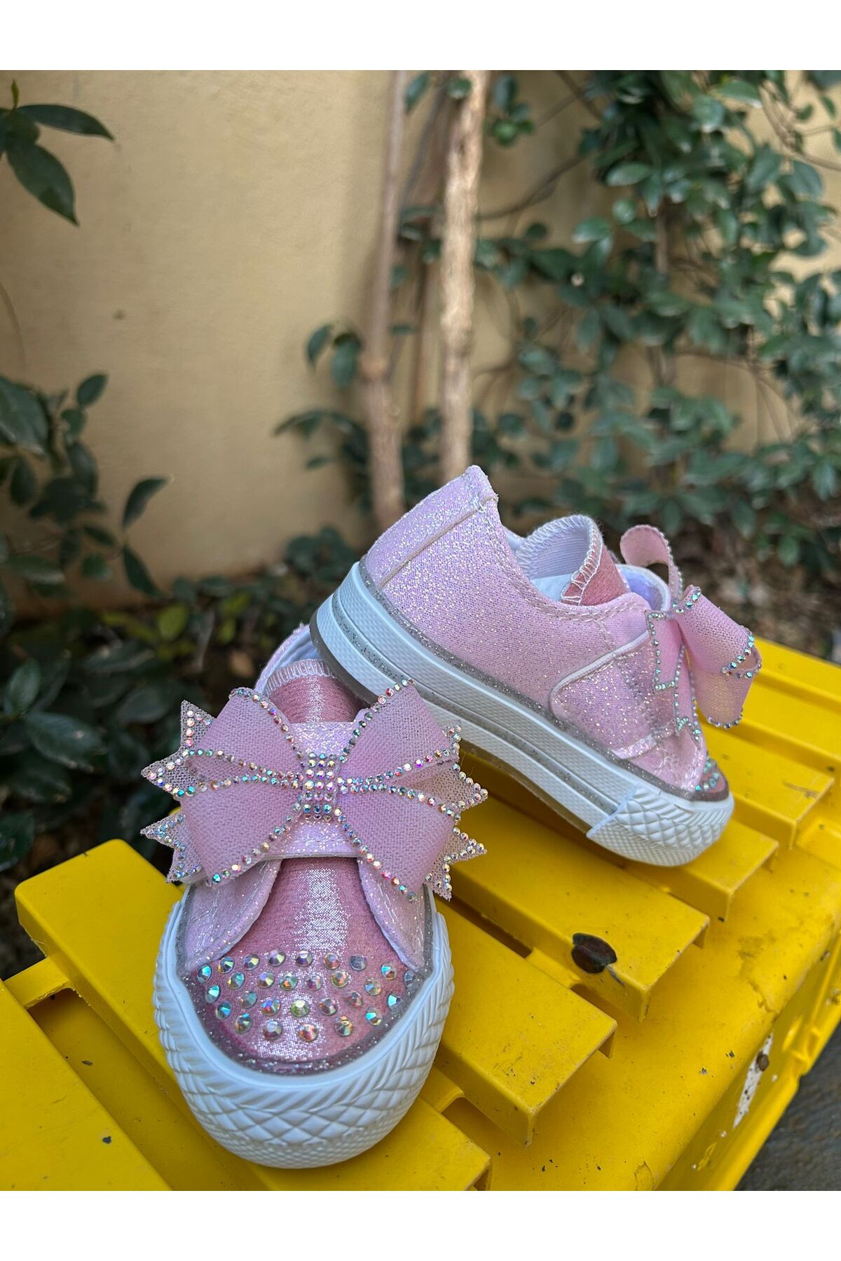 Scarpe Magiche Pembe Simli Fiyonk Sneaker fotoğrafı 5 (önizleme)