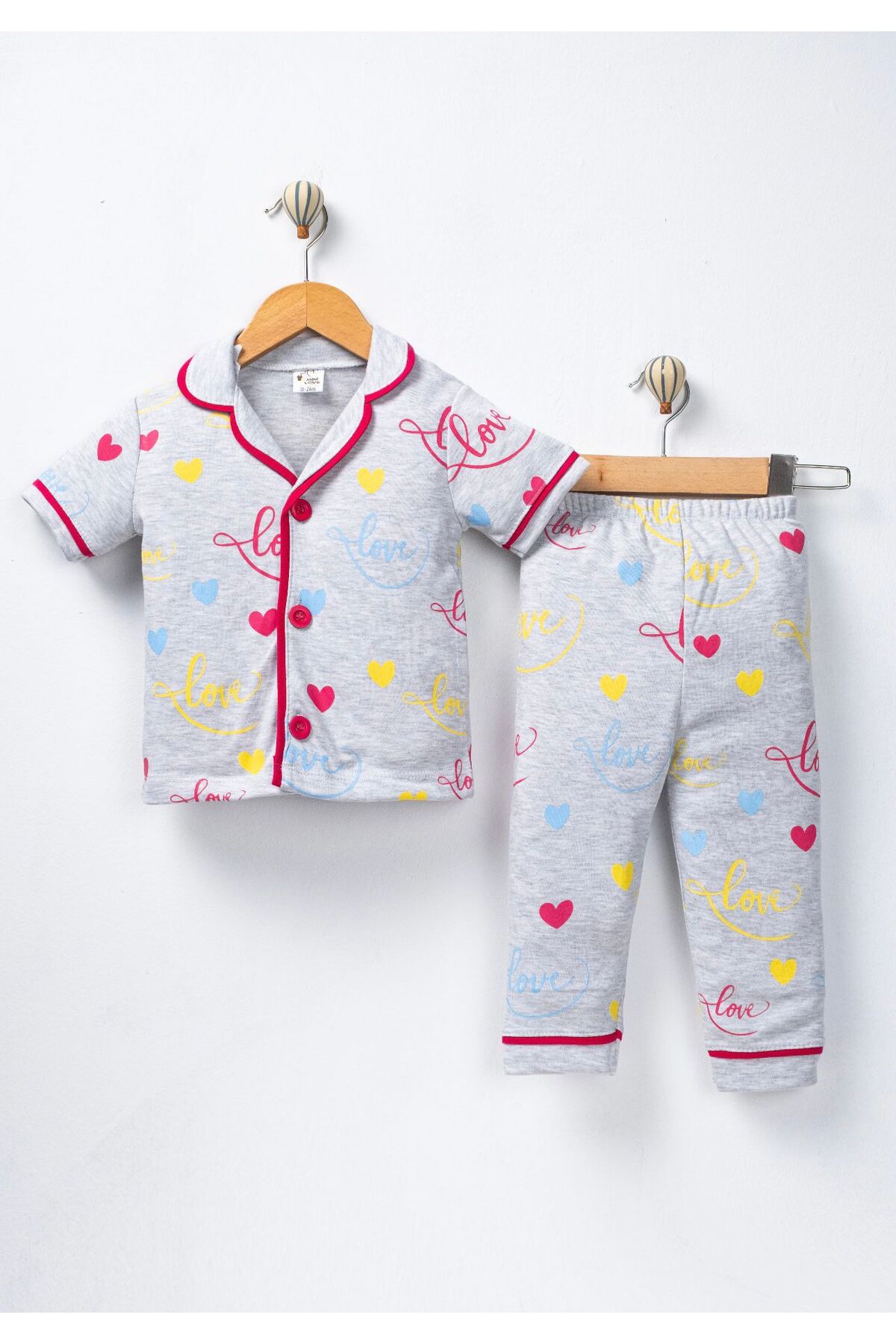 derin baby %100 Pamuk Kısa Kollu Düğmeli Yazlık Minik Renkli Kalp Love Desenli Unisex Bebek Çocuk Pijama Takımı fotoğrafı 2 (önizleme)