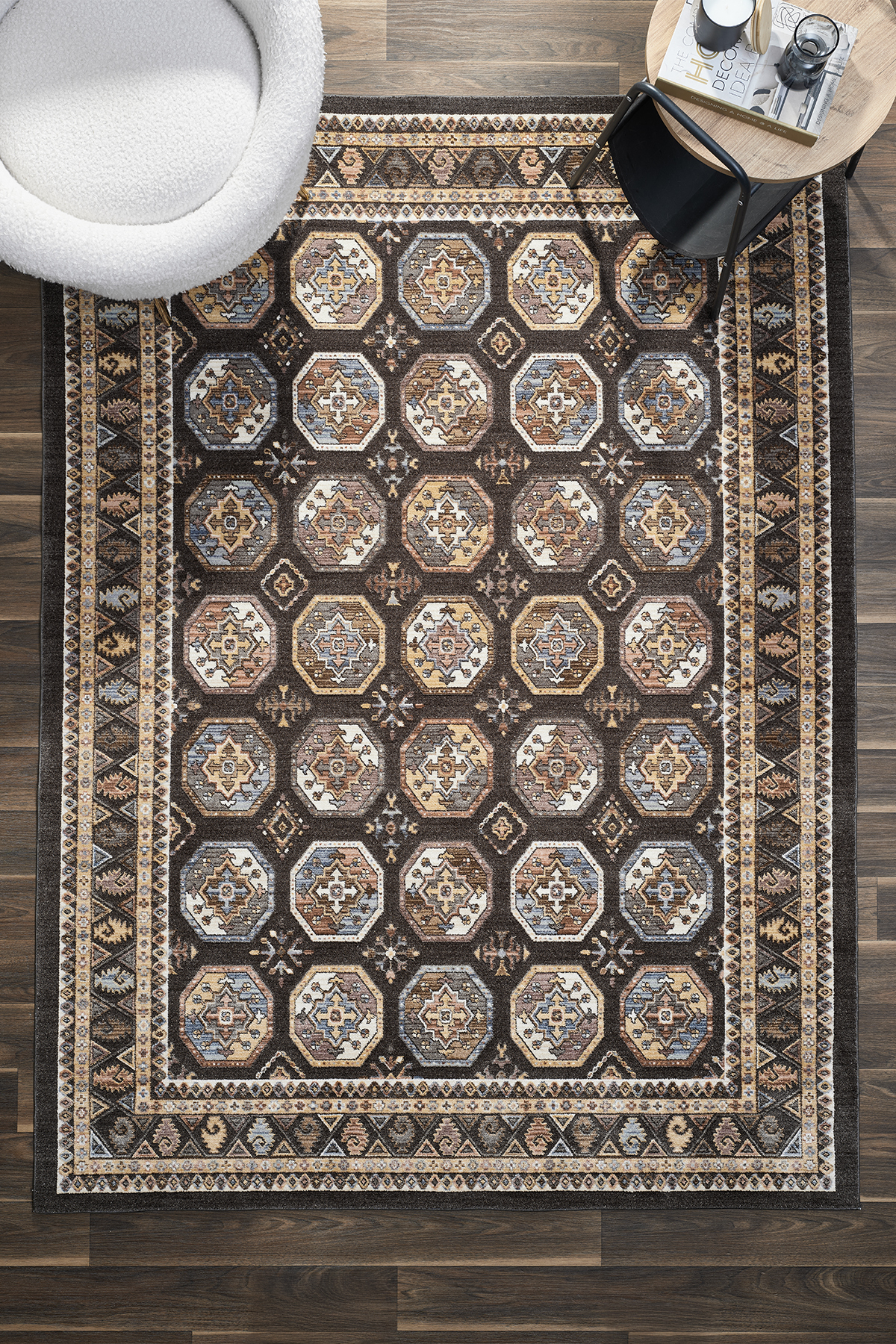 Valencia 100% Polyester Vintage Modern Woven Living Room Rug