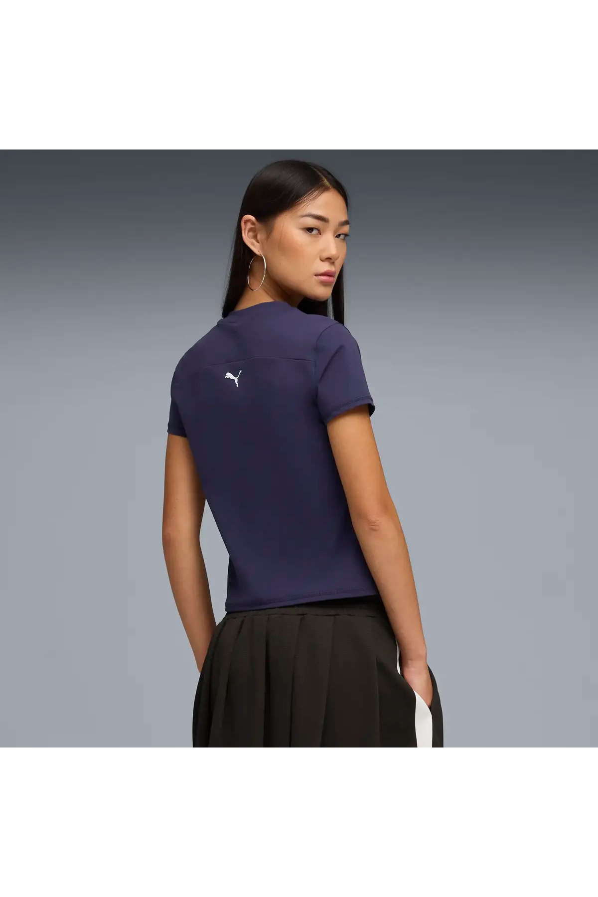 Puma DARE TO Slim Graphic Tee Lacivert Kadın Fermuar Detaylı Dar Kesim T-Shirt görsel 2