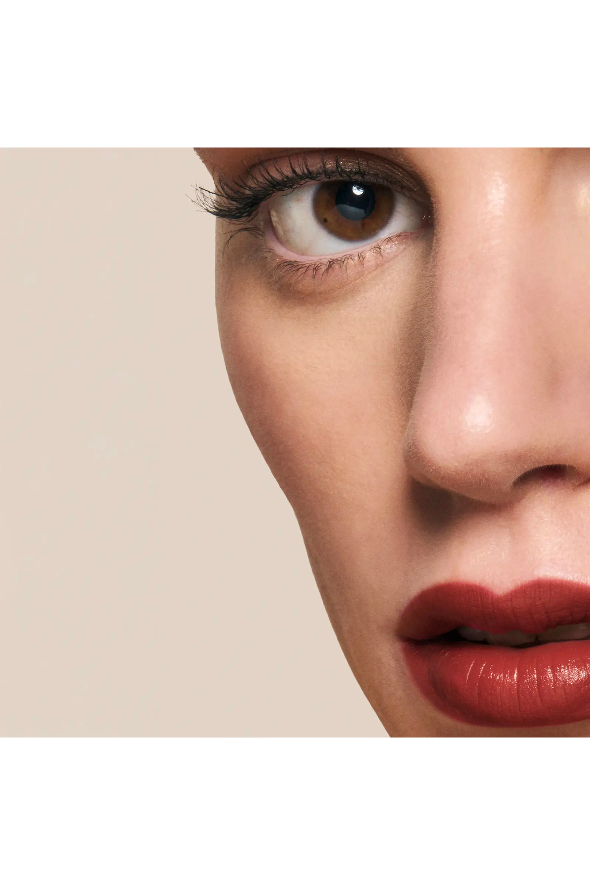Lip Stylo - 09 Rose Shadow — زرشکی lipstylo — تصویر 3 از 6