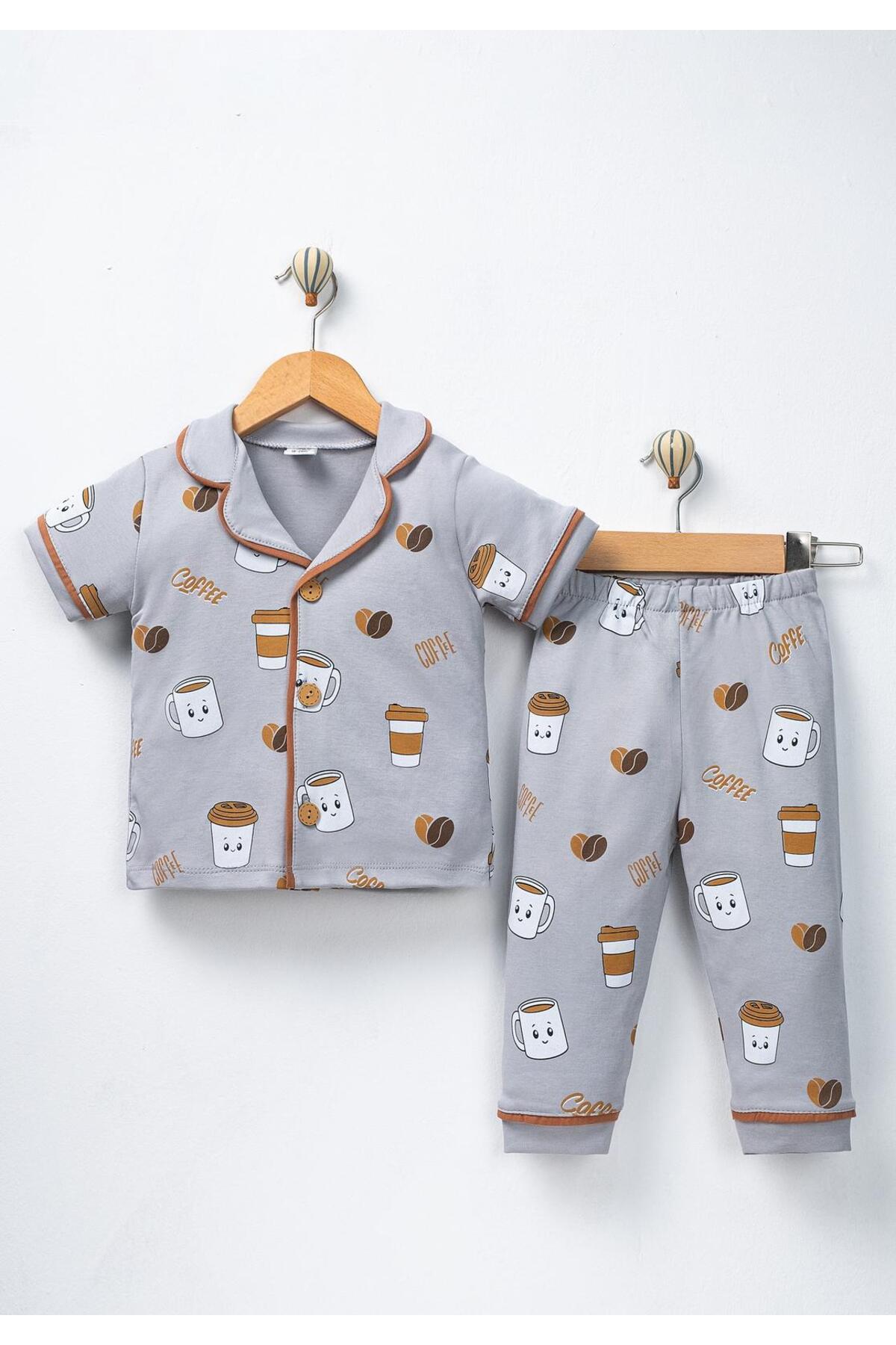 derin baby %100 Pamuk Kısa Kollu Düğmeli Yazlık Kız Erkek Kahve Coffe Desenli Tarz Bebek Çocuk Pijama Takımı fotoğrafı 2 (önizleme)