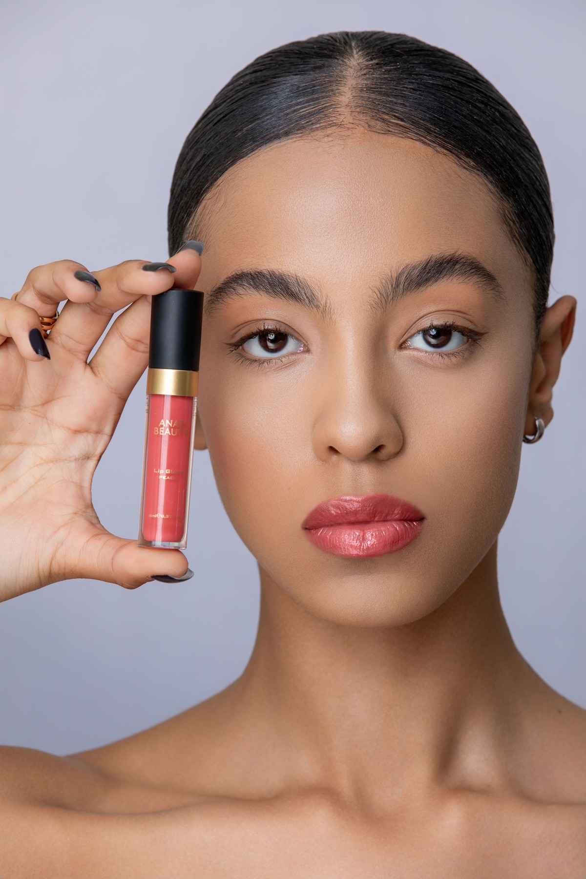 18 Renkli Far Paleti+BB Krem (Light)+Lip Oil Gloss (Peach)+3'lü SET — ANR0000010ANR0000001ANR0000004 — تصویر 3 از 7