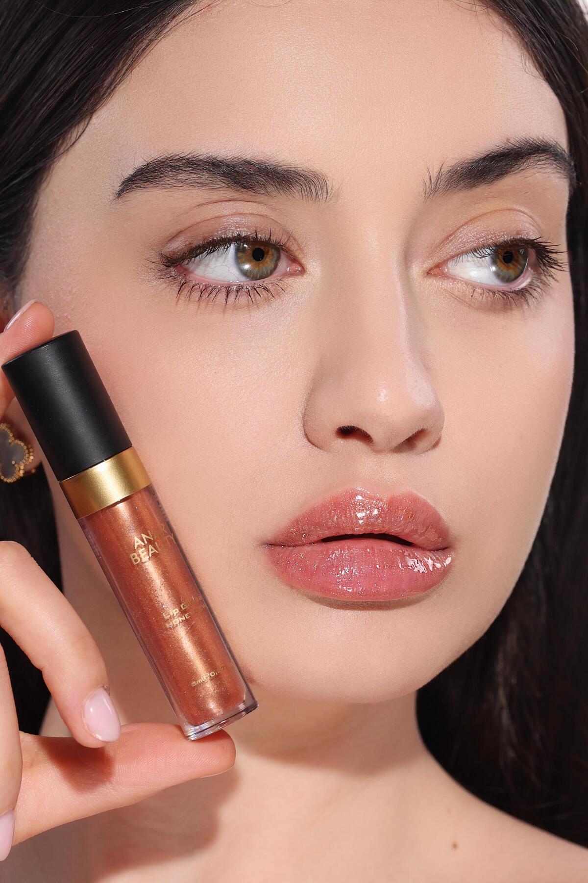 18 Renkli Far Paleti+BB Krem (Dark)+Lip Oil Gloss (Honeydew) +3'lü SET — ANR0000010ANR0000003ANR0000006 — تصویر 4 از 8