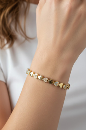 DEROSA JEWELRY&TEXTILES Kadın Altın Kaplama Çelik Kalpli Bileklik - Zirkon Taşlı