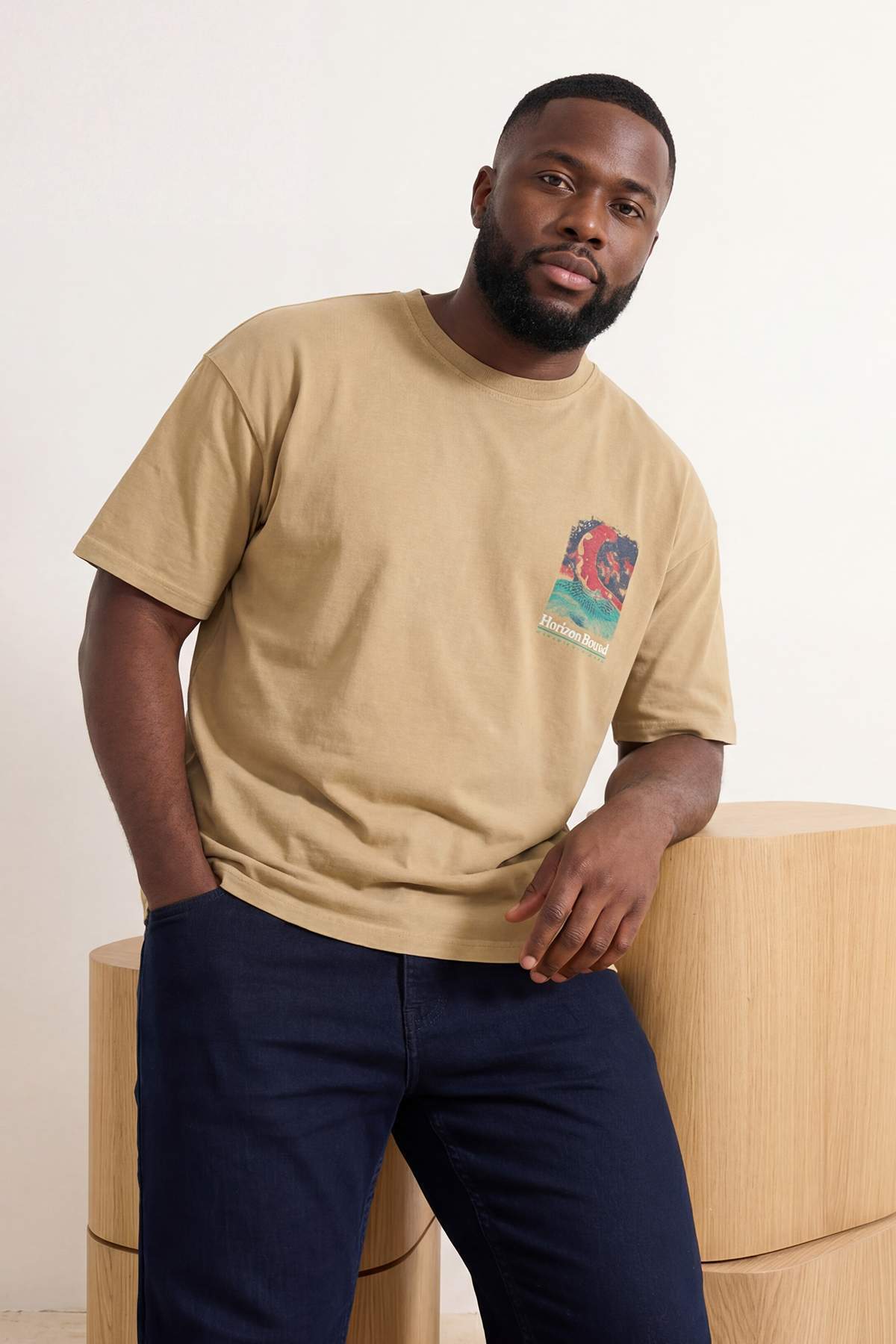 Trendyolmilla Man Büyük Beden Vizon Örme Oversize/Geniş Kesim Eskitme/Soluk Efektli %100 Pamuk T-shirt TMNSS25BF00016