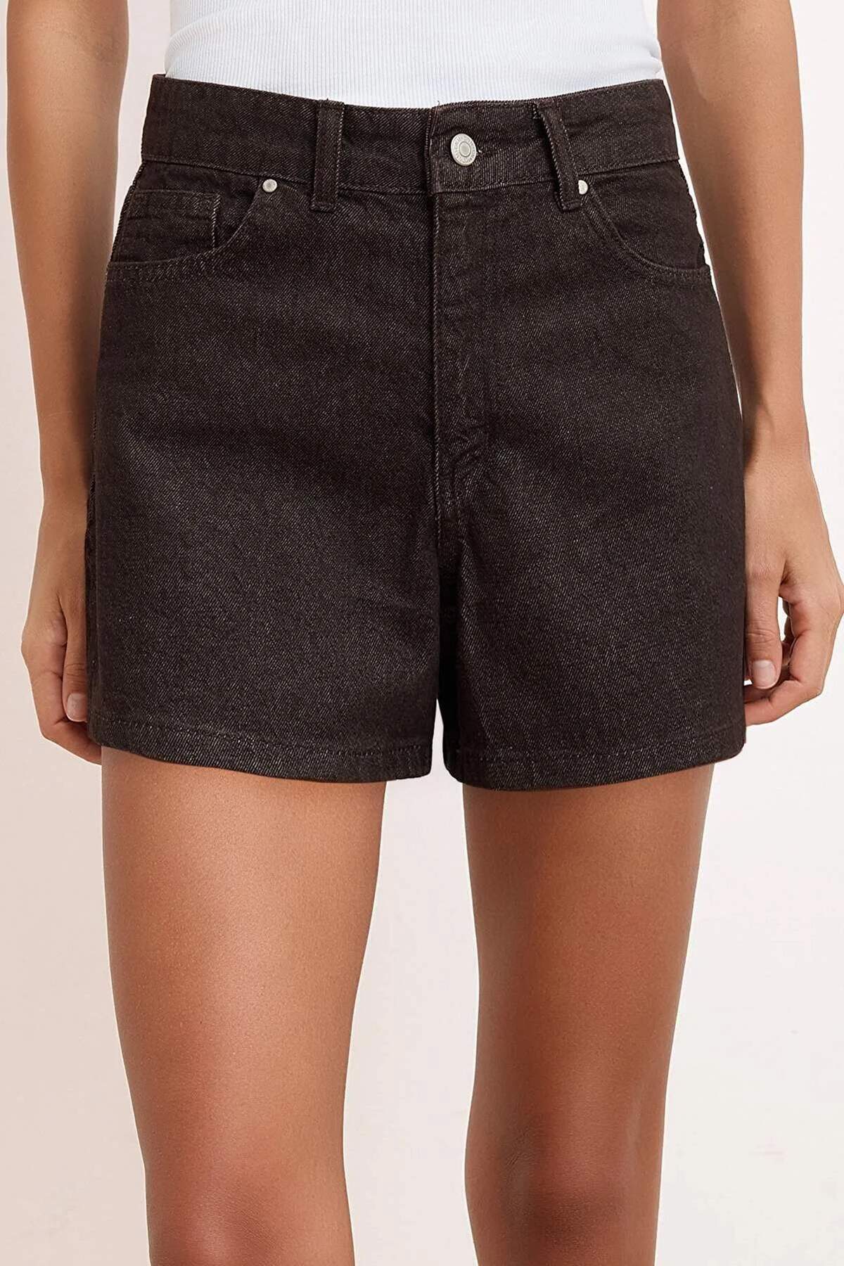 Trendyolmilla  Kahverengi Yüksek Bel City Boy Denim Şort TWOSS23SR00199 - Görsel 3