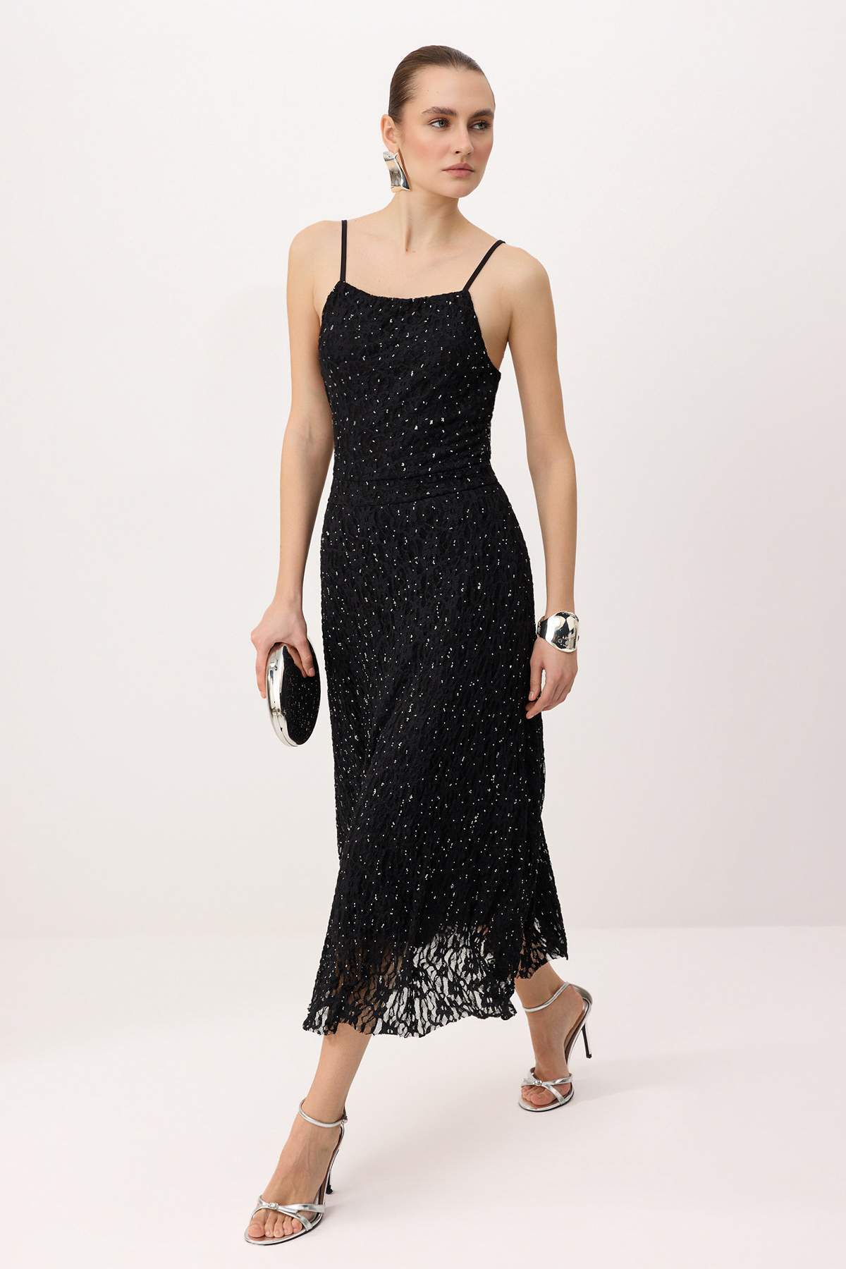 Trendyolmilla  Siyah Dantel Taş Baskılı Tül Astarlı Midi Elbise TPRSS26EL00004 - Görsel 2