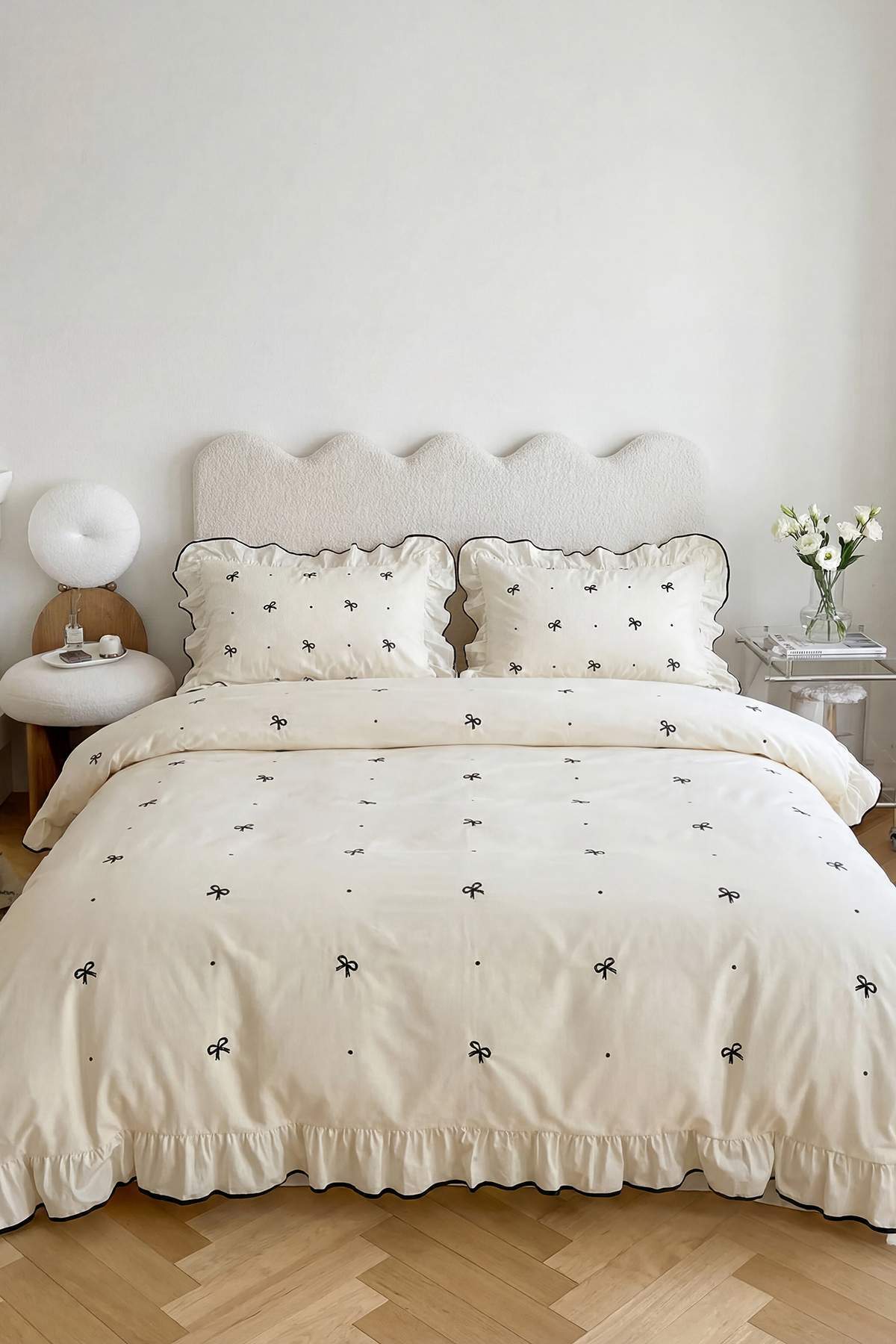 TRENDYOLMİLLA HOME Doppelbett-Bettbezug-Set mit Rüschen und Schleifenmuster T...
