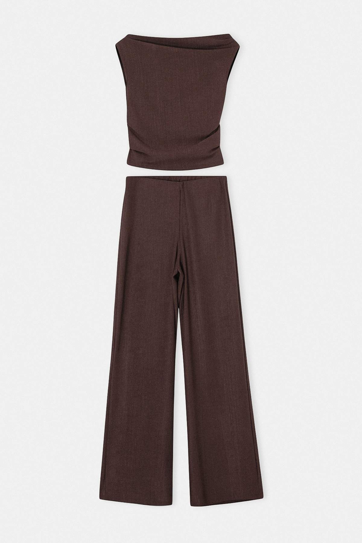 Drop by Trendyolmilla Kahverengi Kayık Yaka Crop Bluz Geniş Kalıp Pantolon Takım TDRSS26AU00029