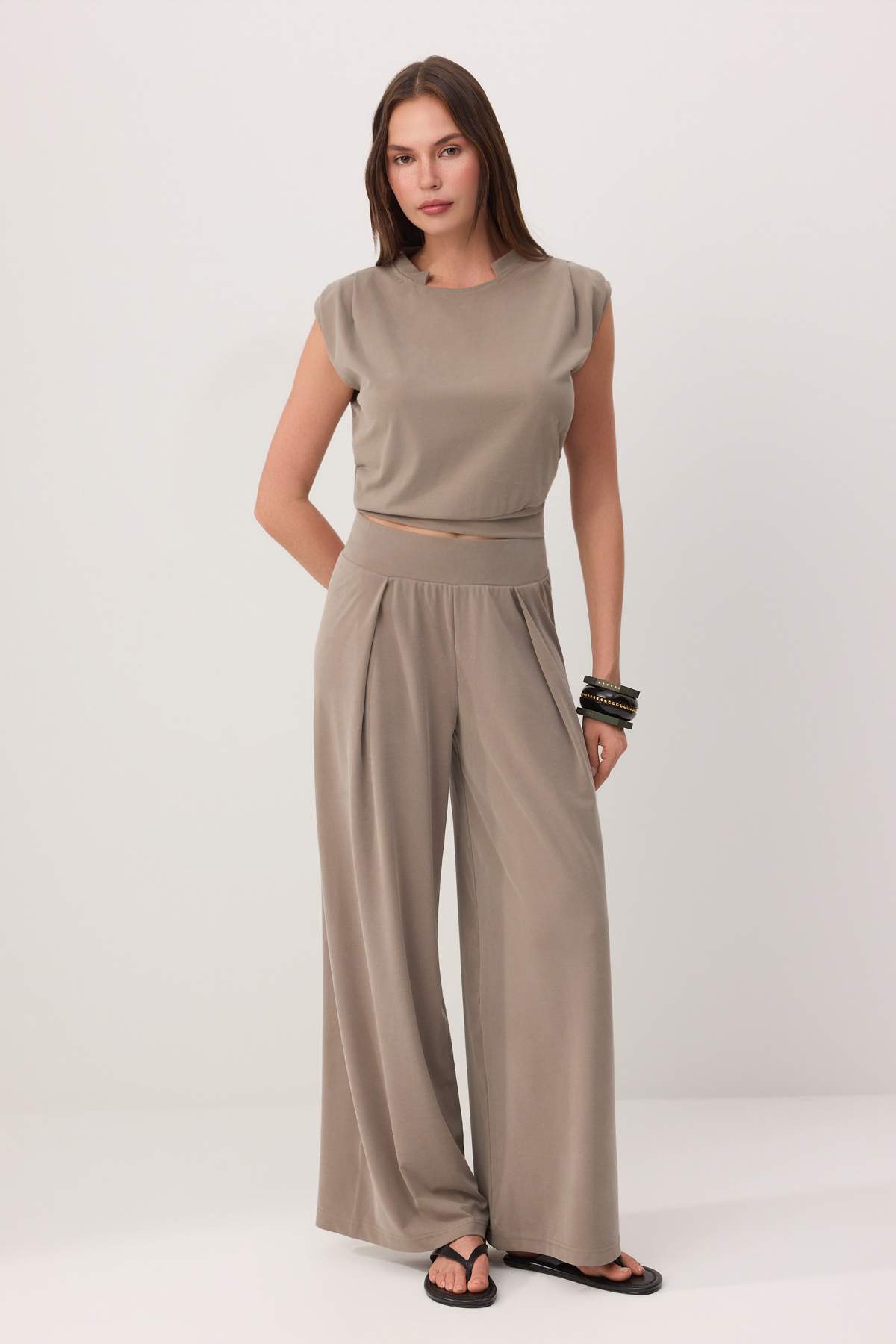 Trendyolmilla  Haki Düz Düşük Kol Geniş Paça Yumuşak Premium Lyocell İçerikli Örme Alt - Üst Takım TWOSS26AU00154