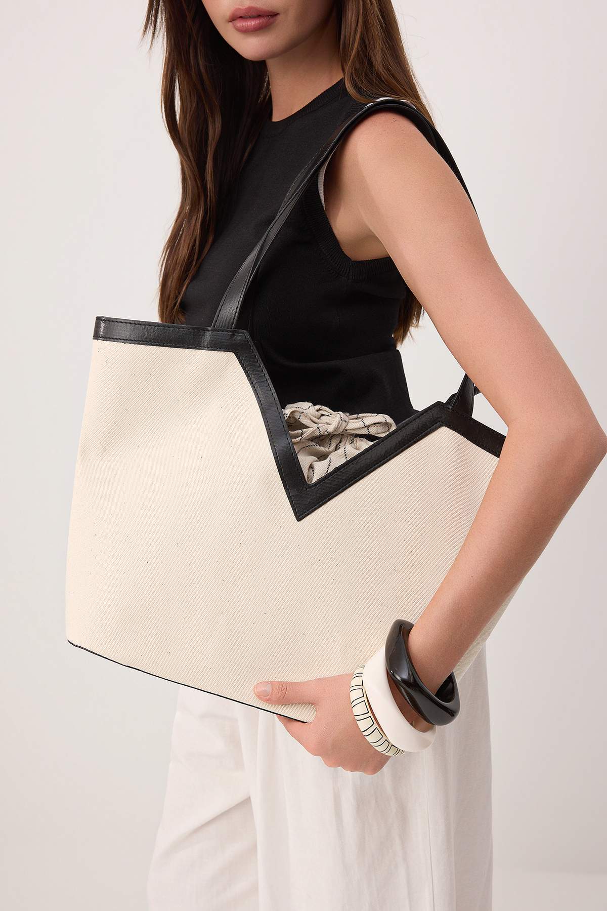 trendyol-shoes-womens-shoulder-bag