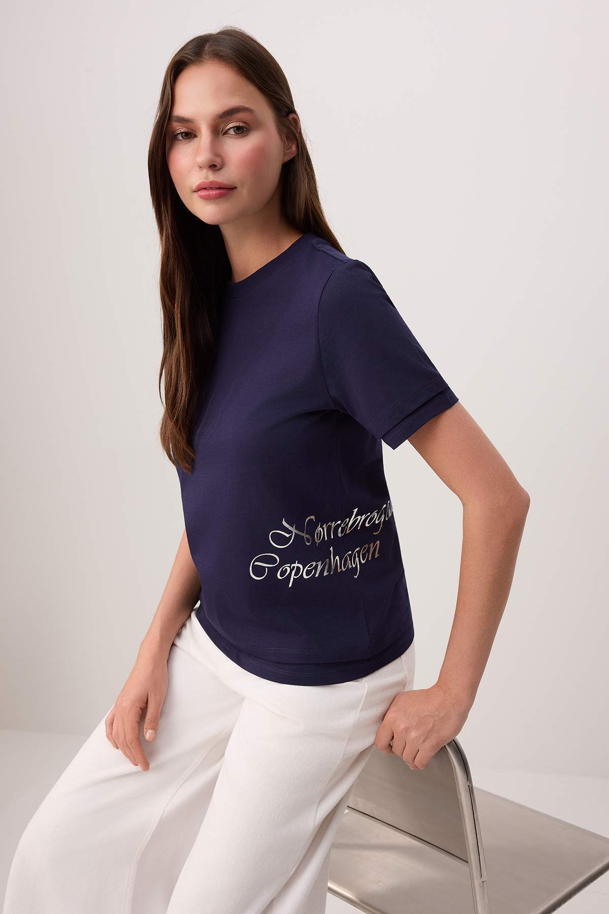 Trendyolmilla Lacivert Slogan Regular/Normal Kalıp Kısa Kollu %100 Pamuk Örme t-shirt TWOSS26TS00273