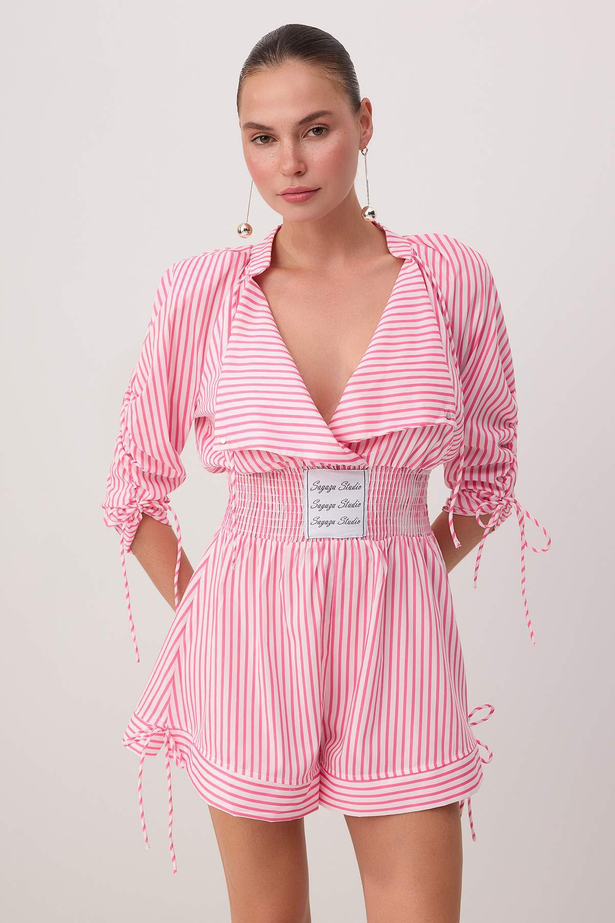 Trendyol Kollektion X Sagaza Studio Rosa-weiß gestreifter Popeline-Jumpsuit T...