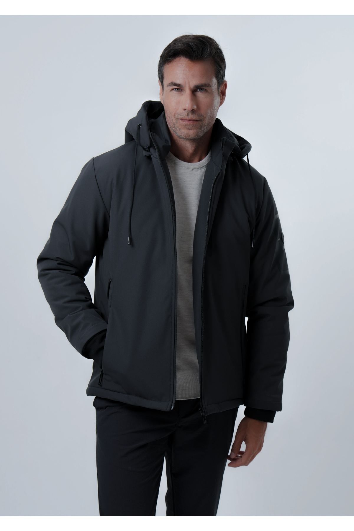 ERKEK MONT Baskı Detaylı Kapitone Astarlı SoftShell Mont — مشکی BRONX26 — تصویر 3 از 8
