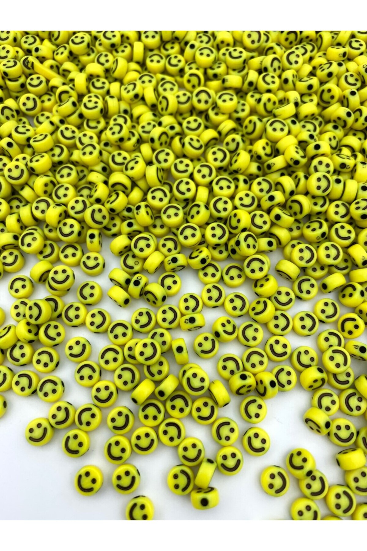 Genel Markalar 25gr Sarı Renk 4x7mm Smile, Gülen Yüz Boncuk ,Yassı Plastik Surat Boncuk (25 Gr, ~200 Adet) fotoğrafı 3 (önizleme)