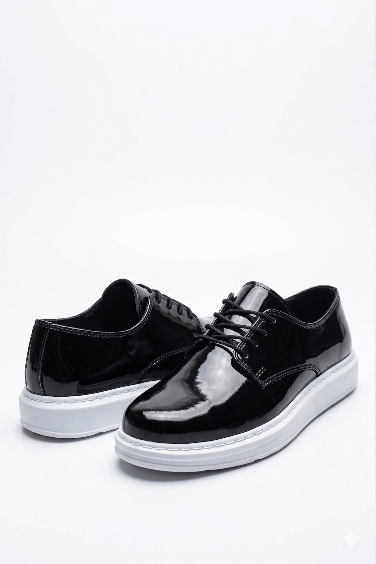 High Quality Slide Model Casual Casual Classic Shoes with Faux Leather Laces