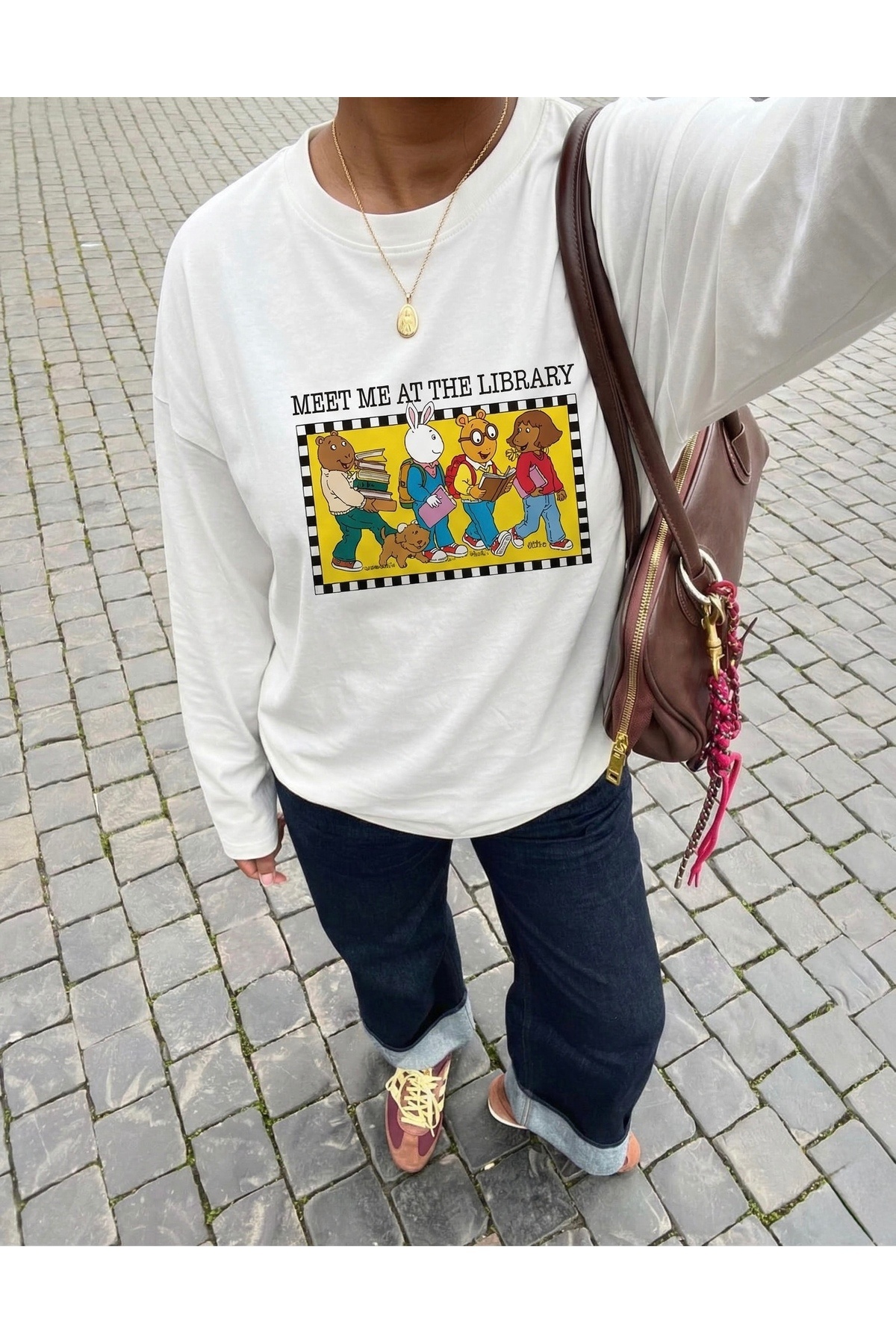 Disante  %100 Pamuk Oversize Fit Meet Me at the Library Baskılı - Bisiklet Yaka Uzun Kollu T-shirt