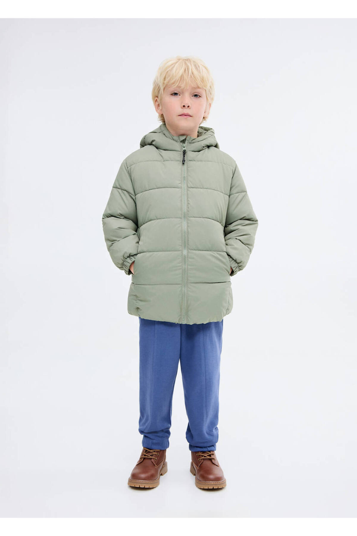 MANGO Baby Kapüşonlu uzun kapitone anorak fotoğrafı 6 (önizleme)