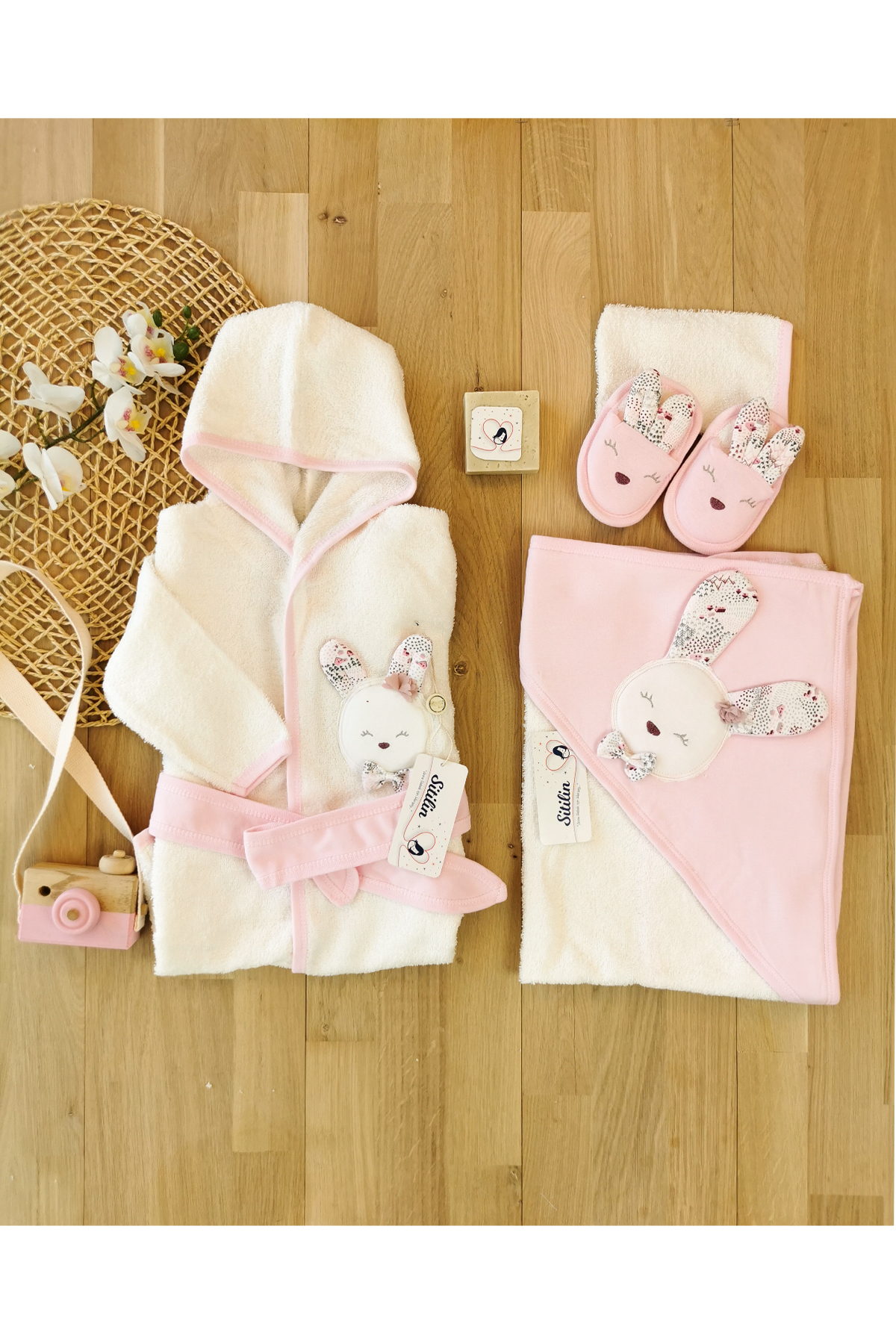 Sitilin Kız Bebek Tavşan 5 Li Havlu Bornoz Seti Stl4498 fotoğrafı 2 (önizleme)