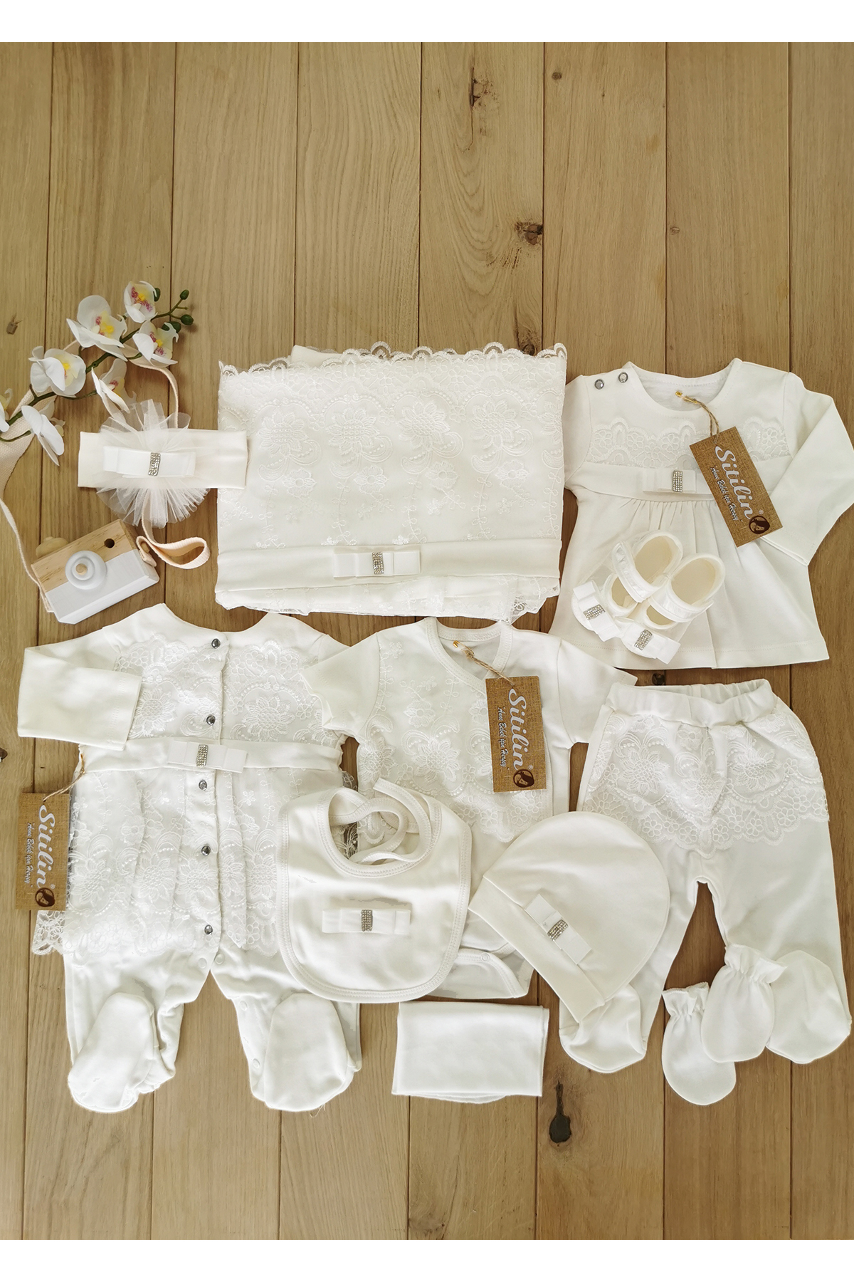 Sitilin Kız Bebek Fransız Dantelli Lüks Beyaz 10 Lu Hastane Çıkışı Yenidoğan Set STL4560 fotoğrafı 3 (önizleme)