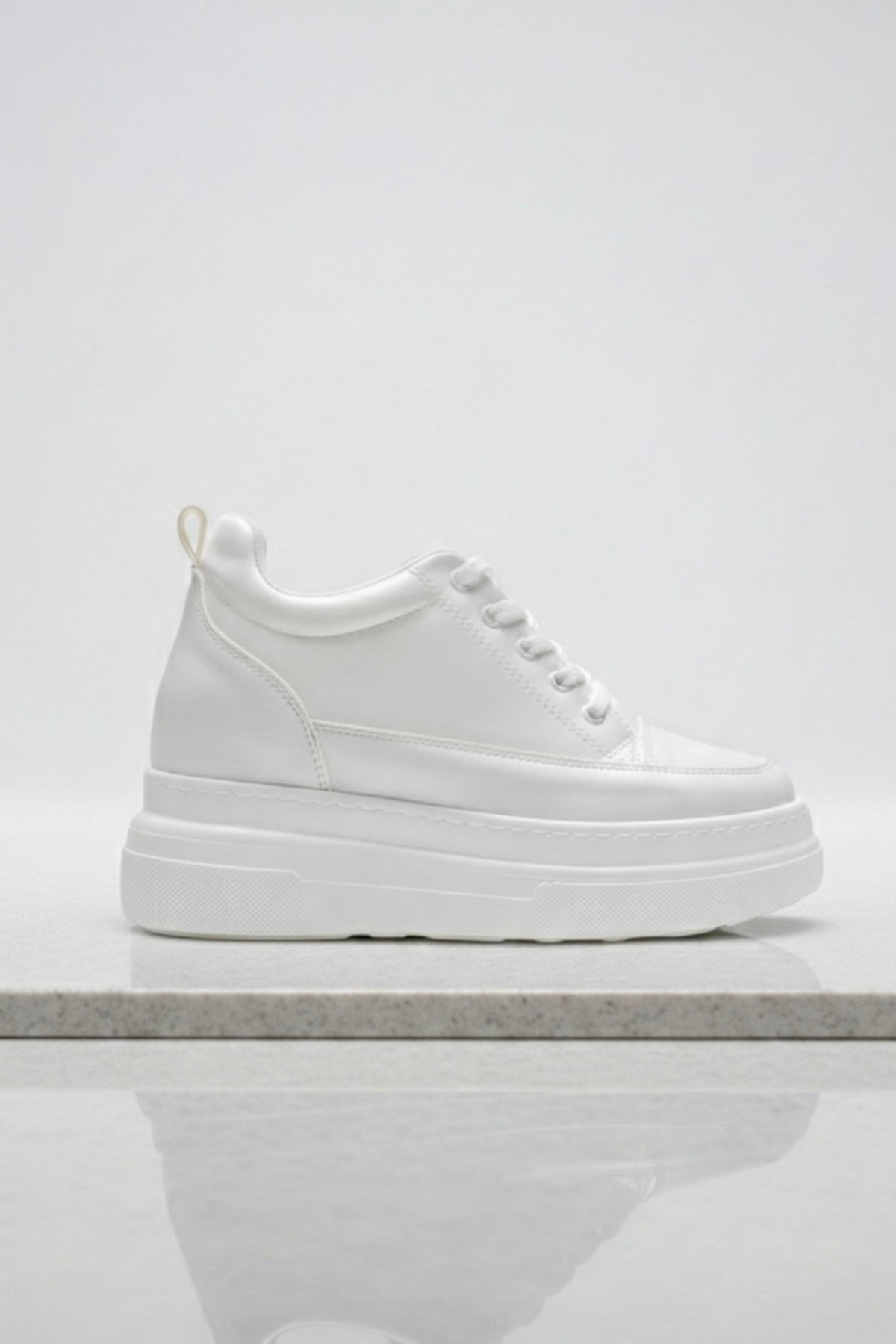 BonuStep  CloudLift Kadın Beyaz Gizli Topuk Bağcıklı Sneaker Günlük Rahat Spor Ayakkabı Boy Uzatan 8cm - Görsel 5