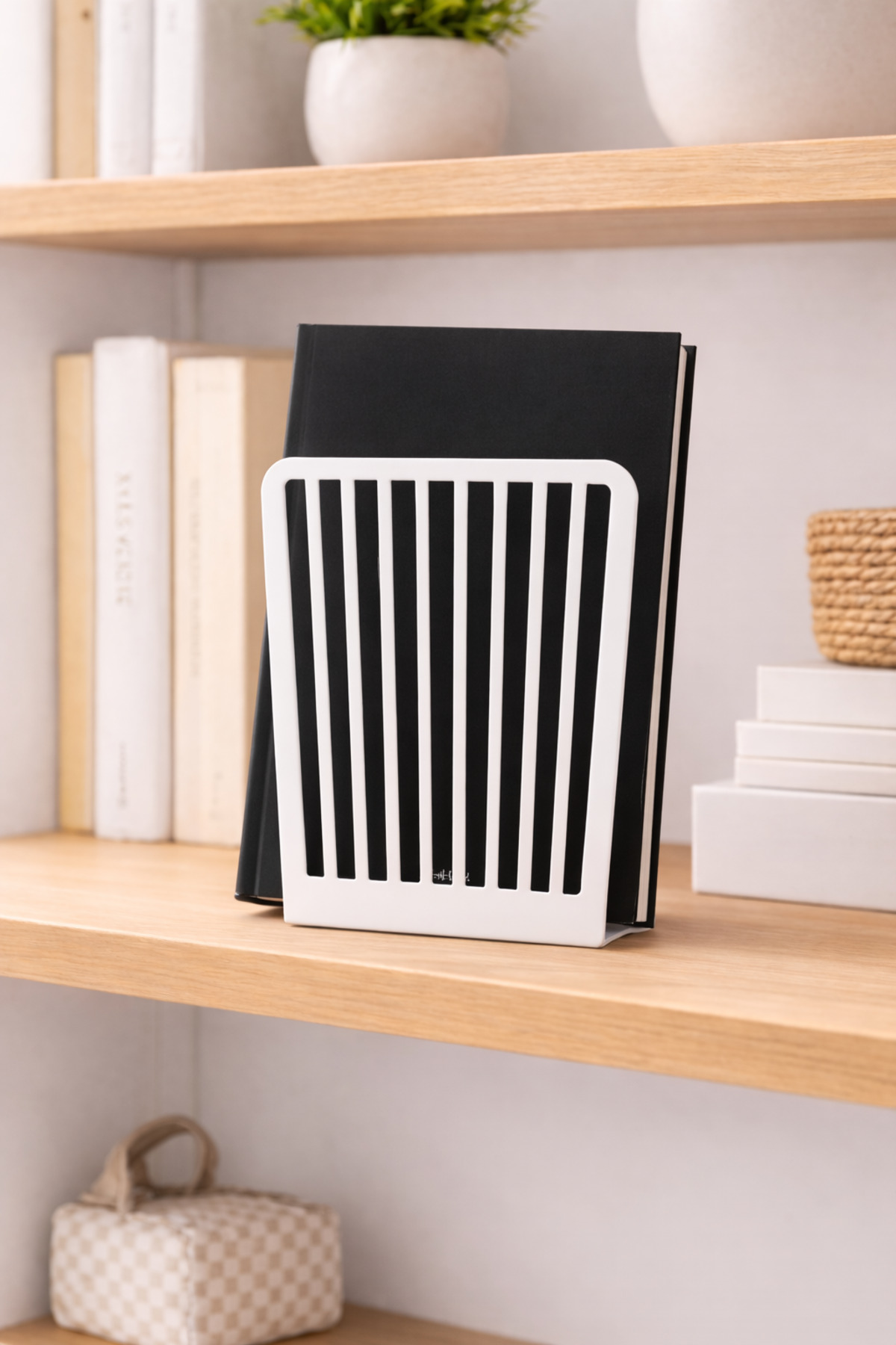 2Pcs 📕White STRIPED 📕Decorative Metal Book Holder - Shelf Organizer BOOK UPRIGHT HOLDER