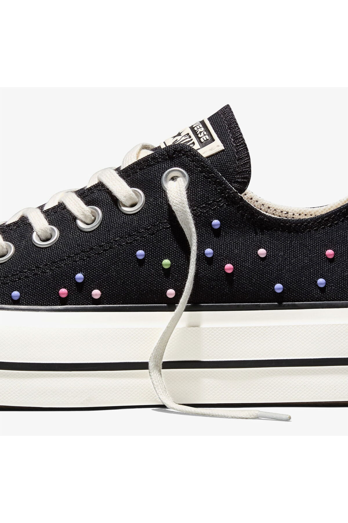 کتانی زنانه مشکی Chuck Taylor All Star Lift Platform Mini Studs A19141c-001