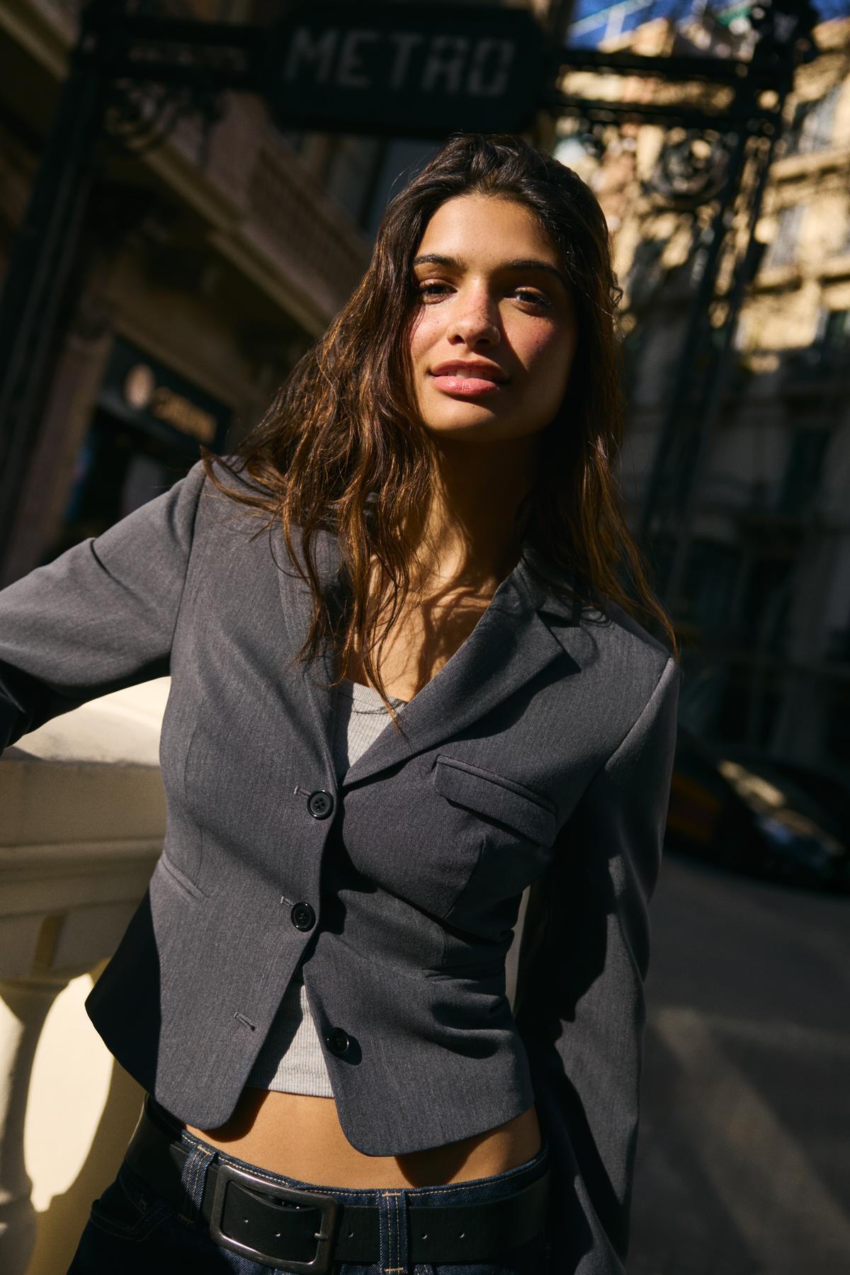 Bershka  Kısa blazer - Görsel 3