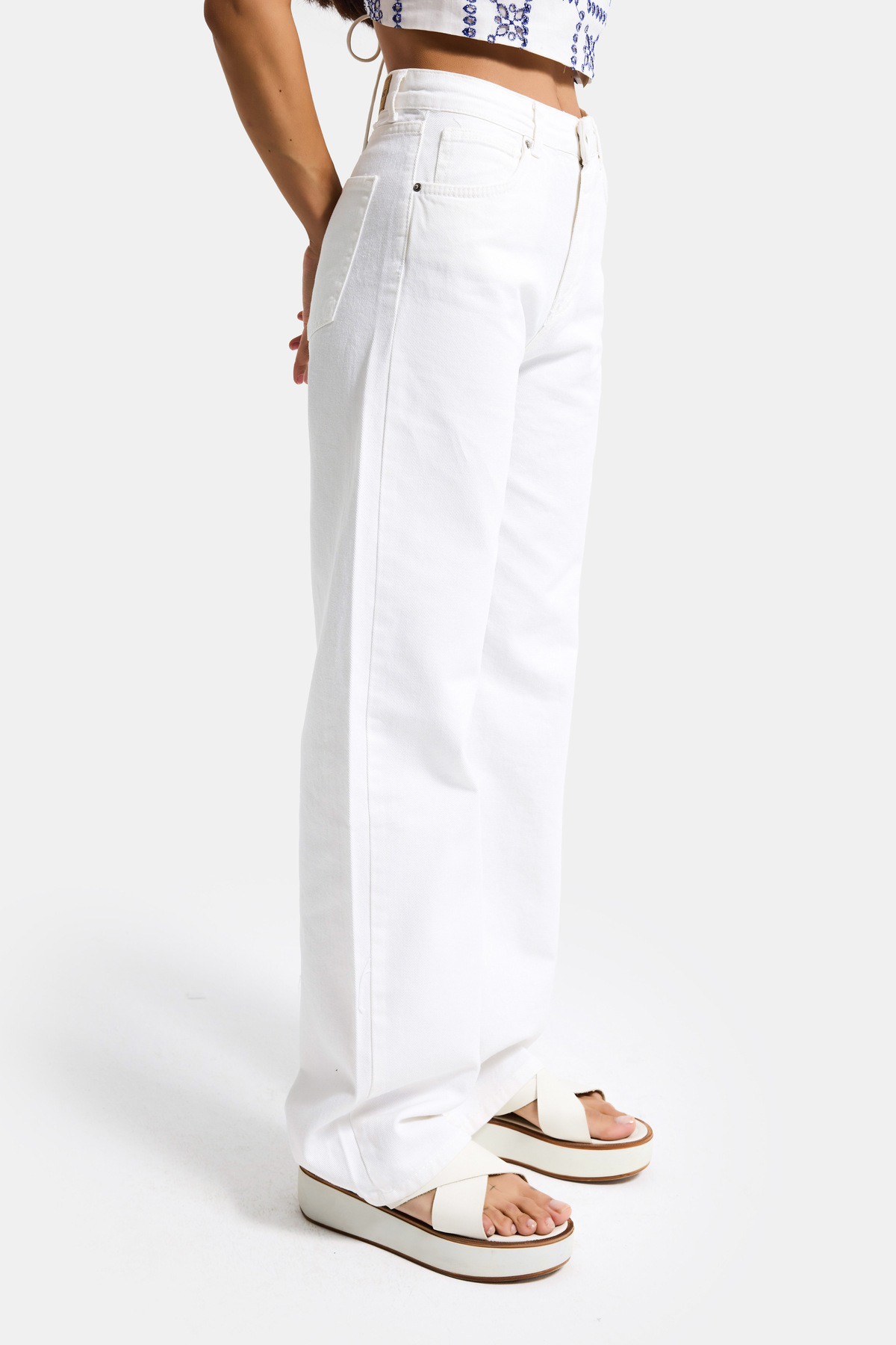 it's basic  Kadın Kırık Beyaz Doris 7s6-101 Straight Fit Yüksek Bel %100 Koton Denim Jean - Görsel 3
