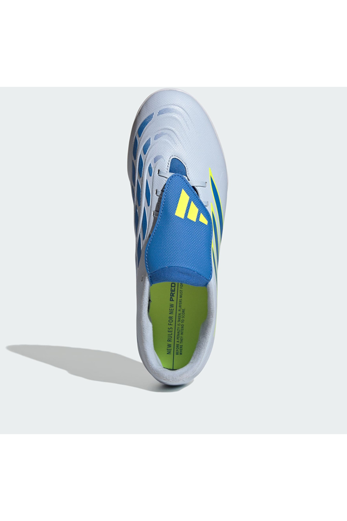 adidas Predator Club Erkek Halı Saha Ayakkabısı görsel 3