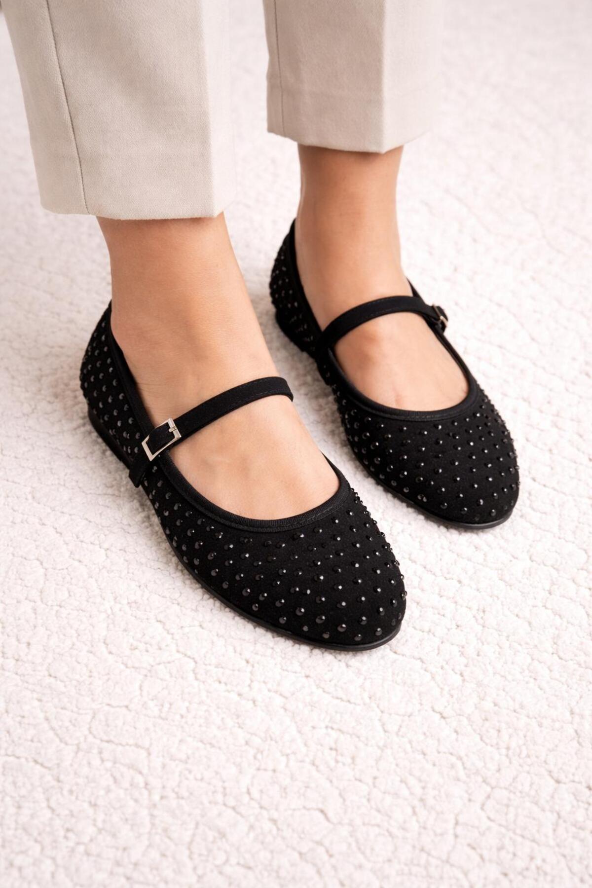 lünya shoes Taşlı Lastikli Toka Detaylı Kadın Günlük Siyah Babet görsel 2