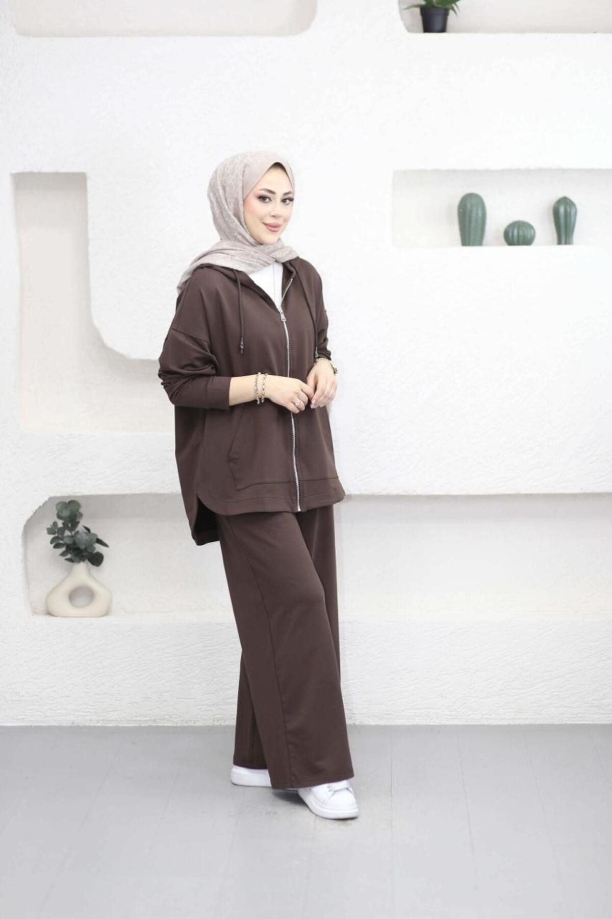 Suede Style 9290 - Stylish and Comfortable 2-Yarn Hooded Casual Women's Set