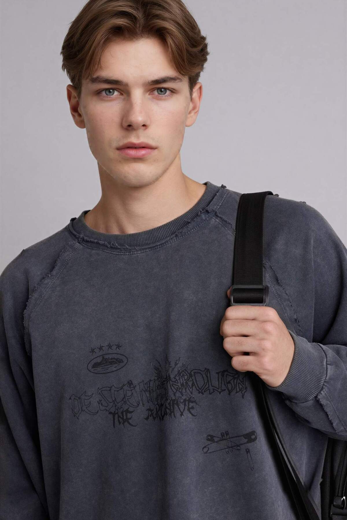 DeFacto %100 Pamuk Boxy Fit Bisiklet Yaka Sweatshirt H7272AX26SP görsel 3