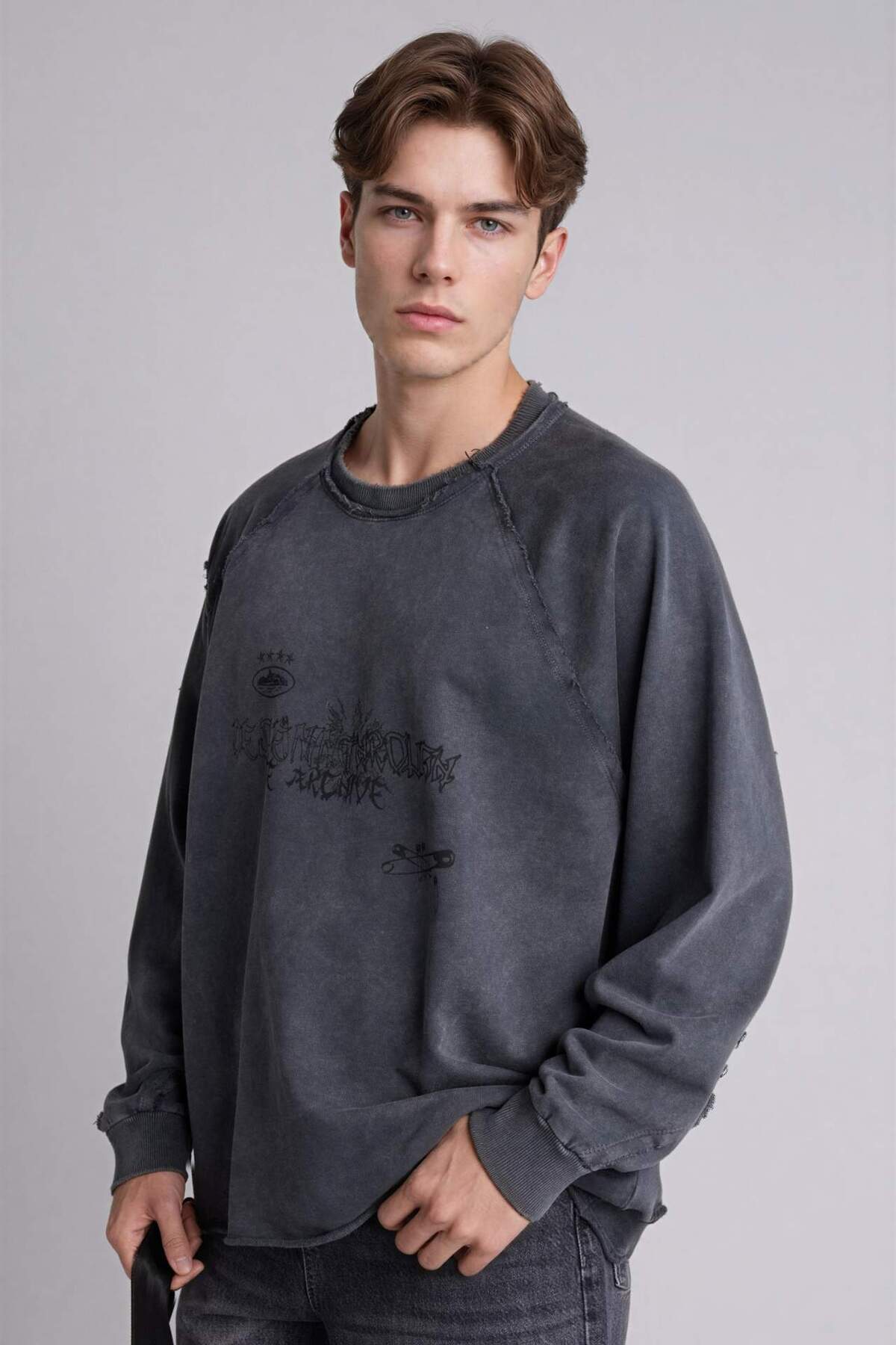 DeFacto %100 Pamuk Boxy Fit Bisiklet Yaka Sweatshirt H7272AX26SP