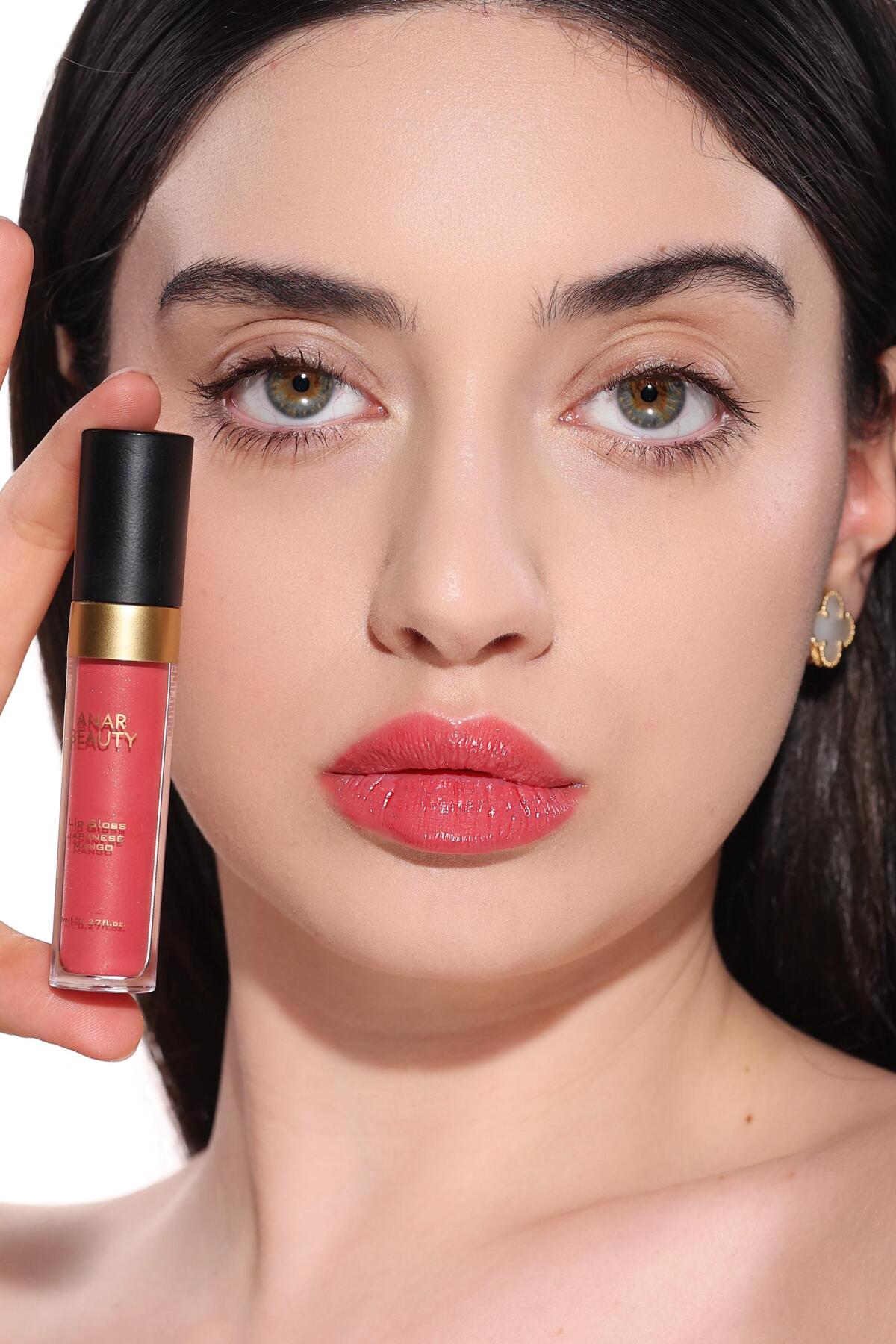 18 Renk Far Paleti + BB Krem (Light) + Lip Gloss (Japanese Mango) 3'lü Set — ANR0000010ANR0000001ANR0000009 — تصویر 4 از 5