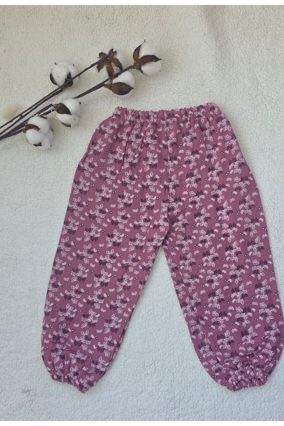 Bilge Trend KIZ BEBEK , ÇOCUK MÜSLİN , FIRFIRLI ÖNDEN DÜĞMELİ 2 PARÇA PAMUKLU PİJAMA TAKIMI fotoğrafı 4 (önizleme)