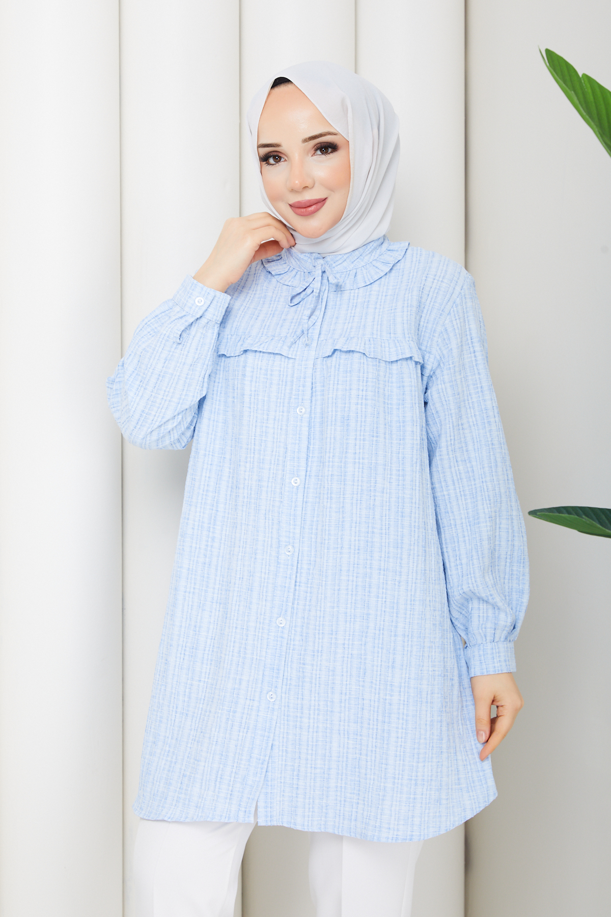 Pamuk Butik  Kadın Yaka Detaylı Fırfırlı Robalı Gömlek