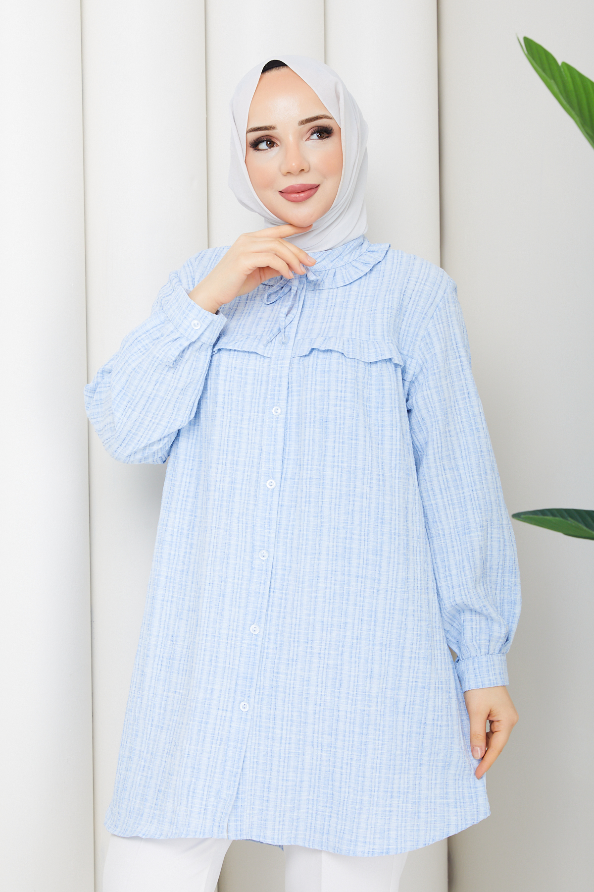 Pamuk Butik  Kadın Yaka Detaylı Fırfırlı Robalı Gömlek - Görsel 6