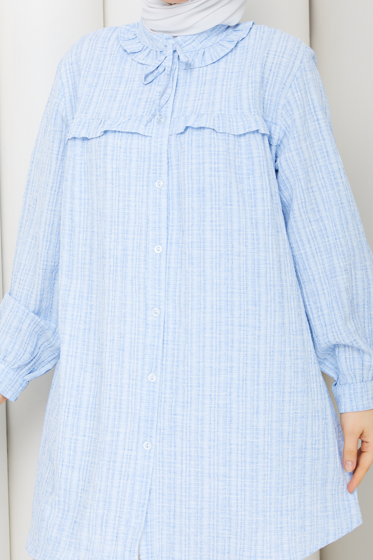 Pamuk Butik  Kadın Yaka Detaylı Fırfırlı Robalı Gömlek - Görsel 7