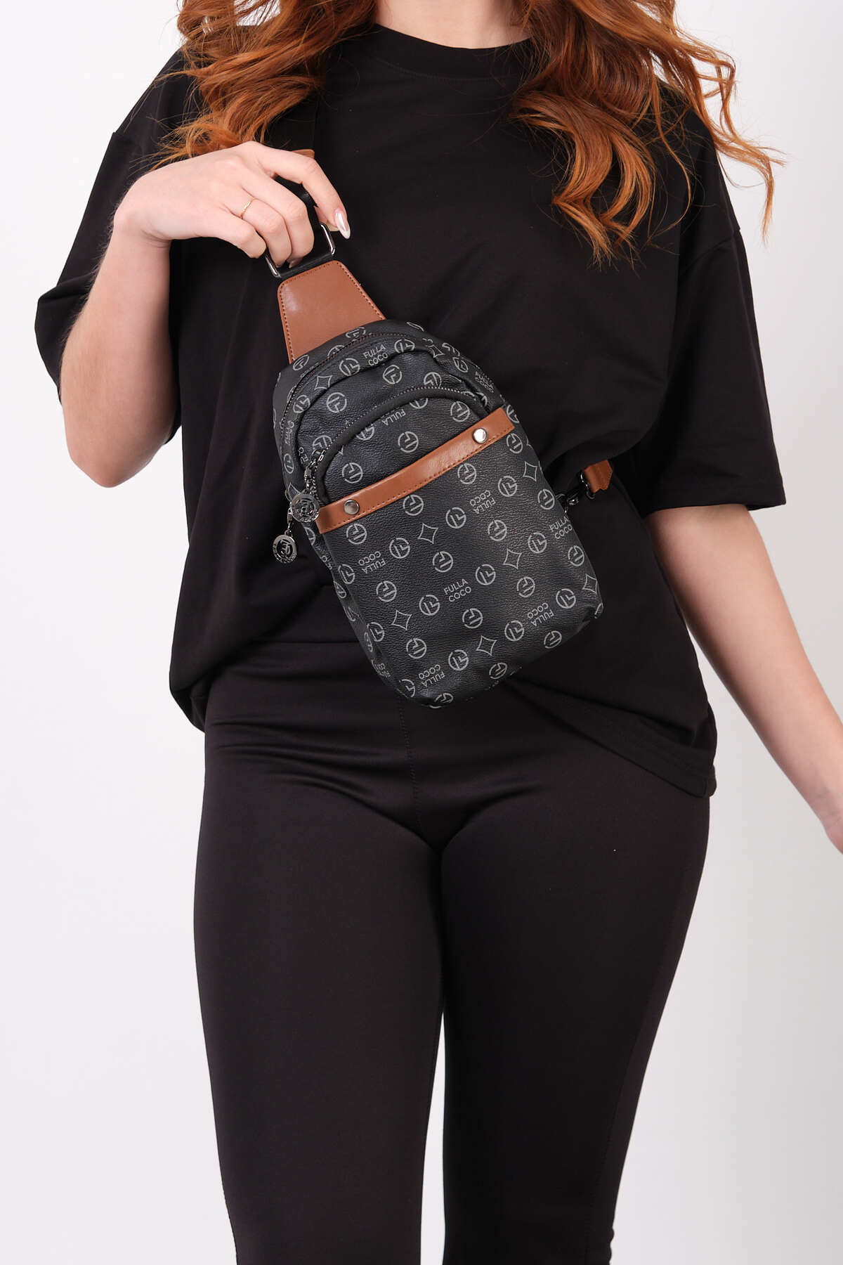 Morpelikan Kadın Üç Bölmeli Siyah Monogram Body Bag Omuz Göğüs Çantası görsel 4