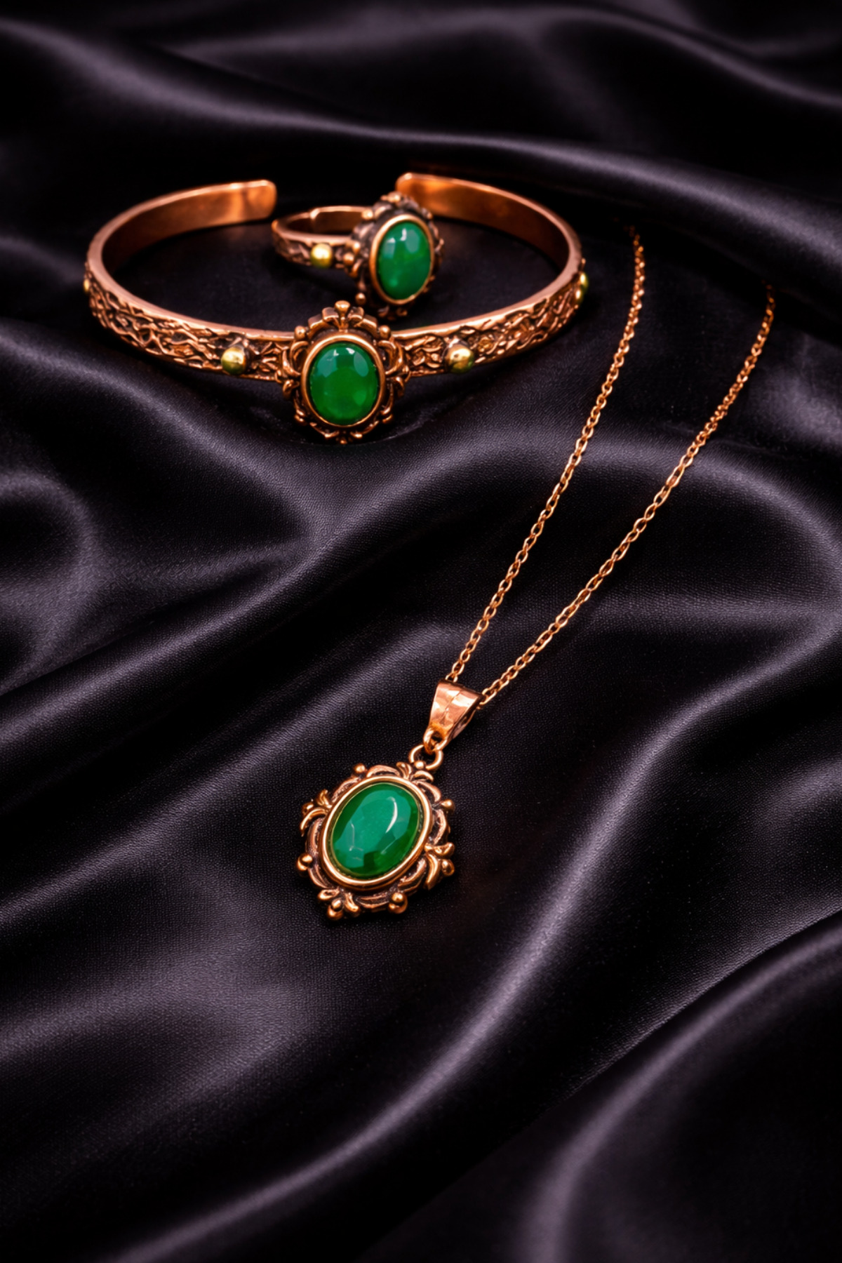 Women's Green Agate Gemstone Necklace Ring Bracelet Copper Set