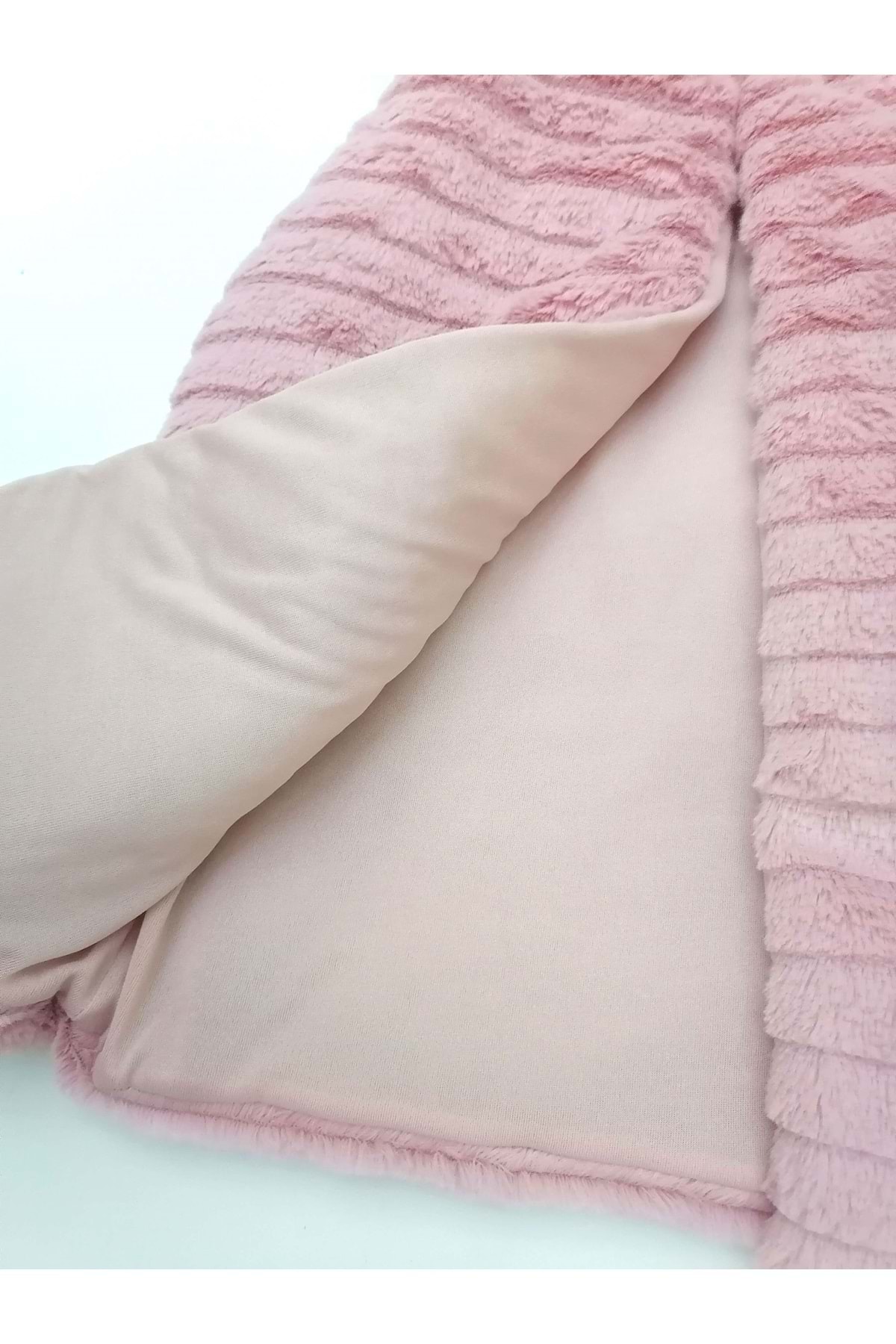 DİĞER1111 Elyaf Dolgulu Çizgili Doku Peluş Yelek Beyaz fotoğrafı 3 (önizleme)